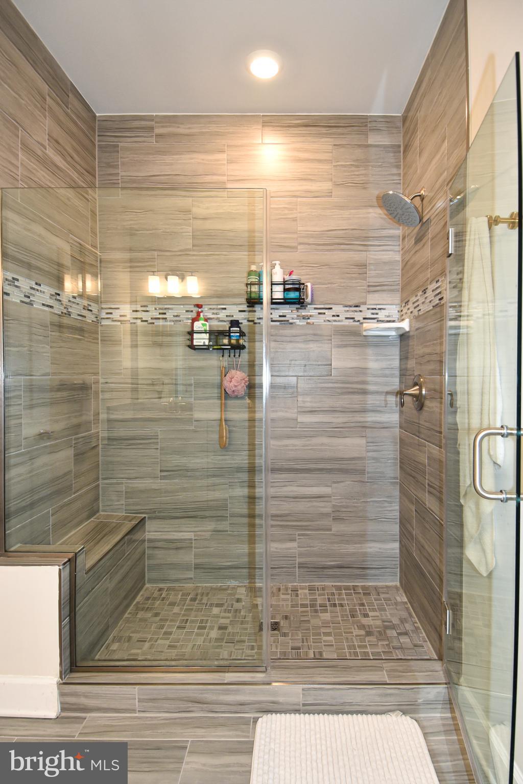 METRO WALK AT MOOREFIELD STATION - Residential Lease