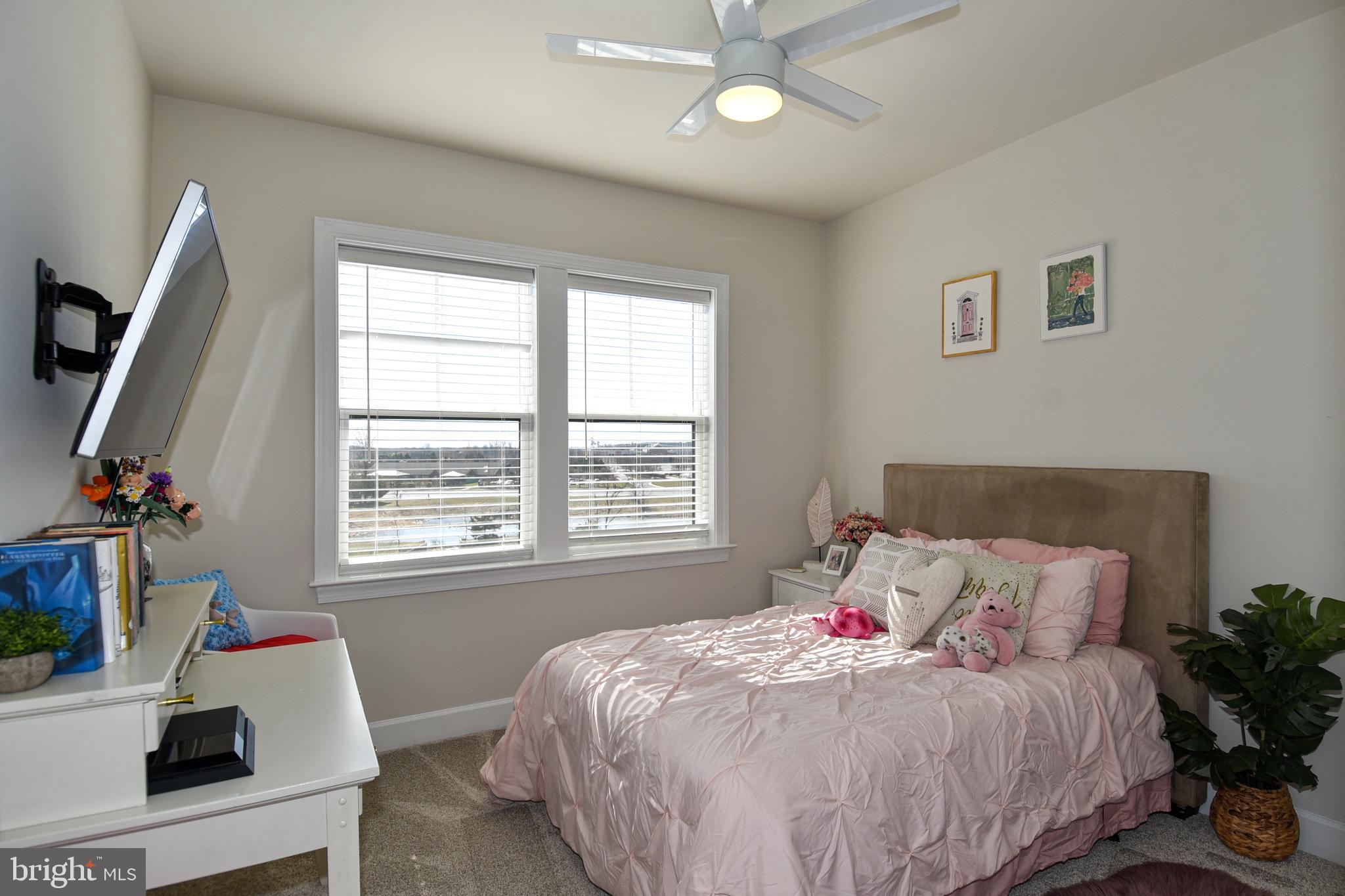 METRO WALK AT MOOREFIELD STATION - Residential Lease