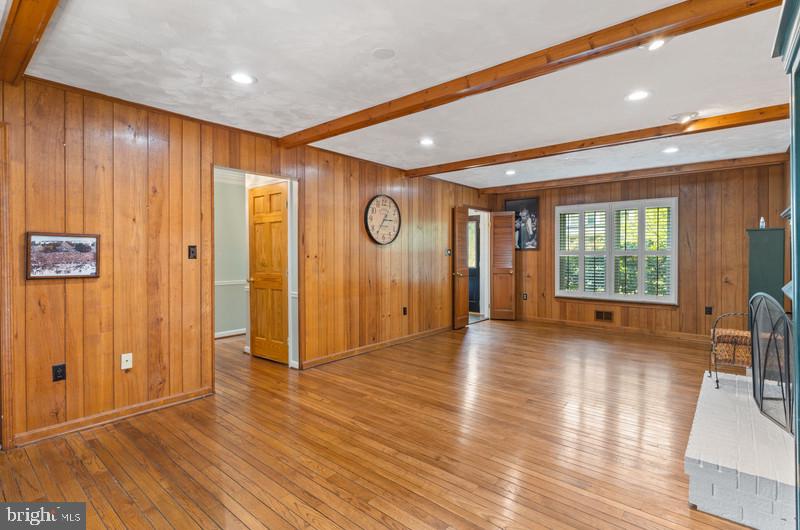 TANTALLON ON THE POTOMAC - Residential