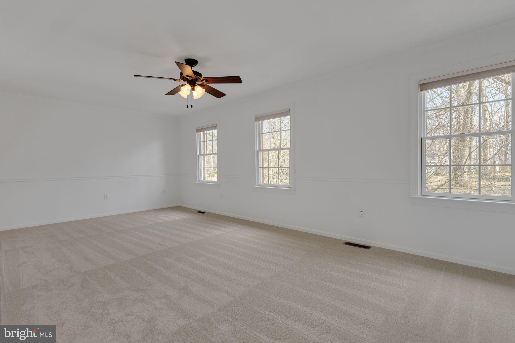 COUNTRY CLUB LAKE - Residential