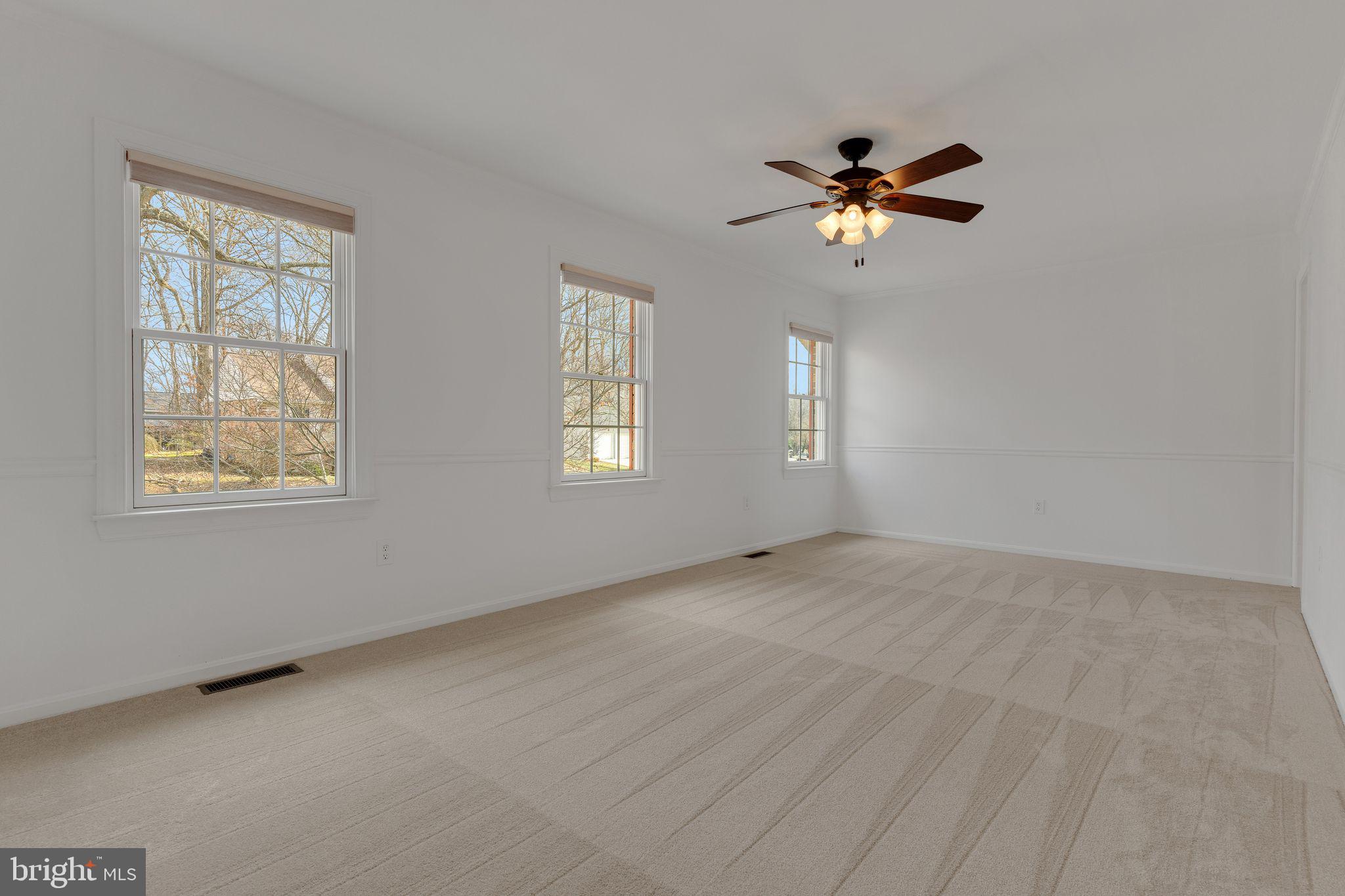 COUNTRY CLUB LAKE - Residential