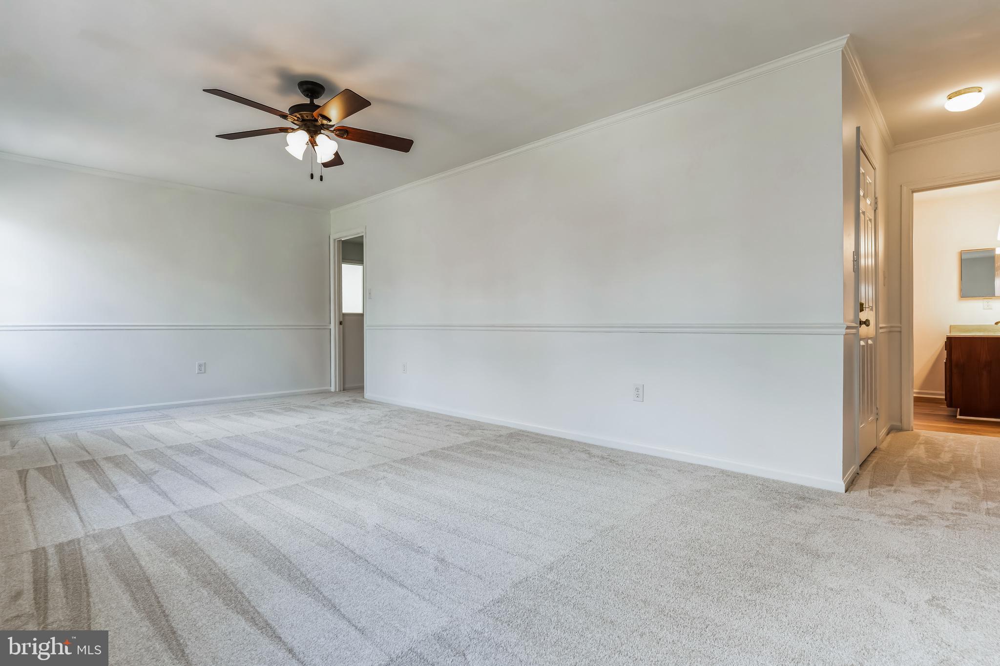 COUNTRY CLUB LAKE - Residential