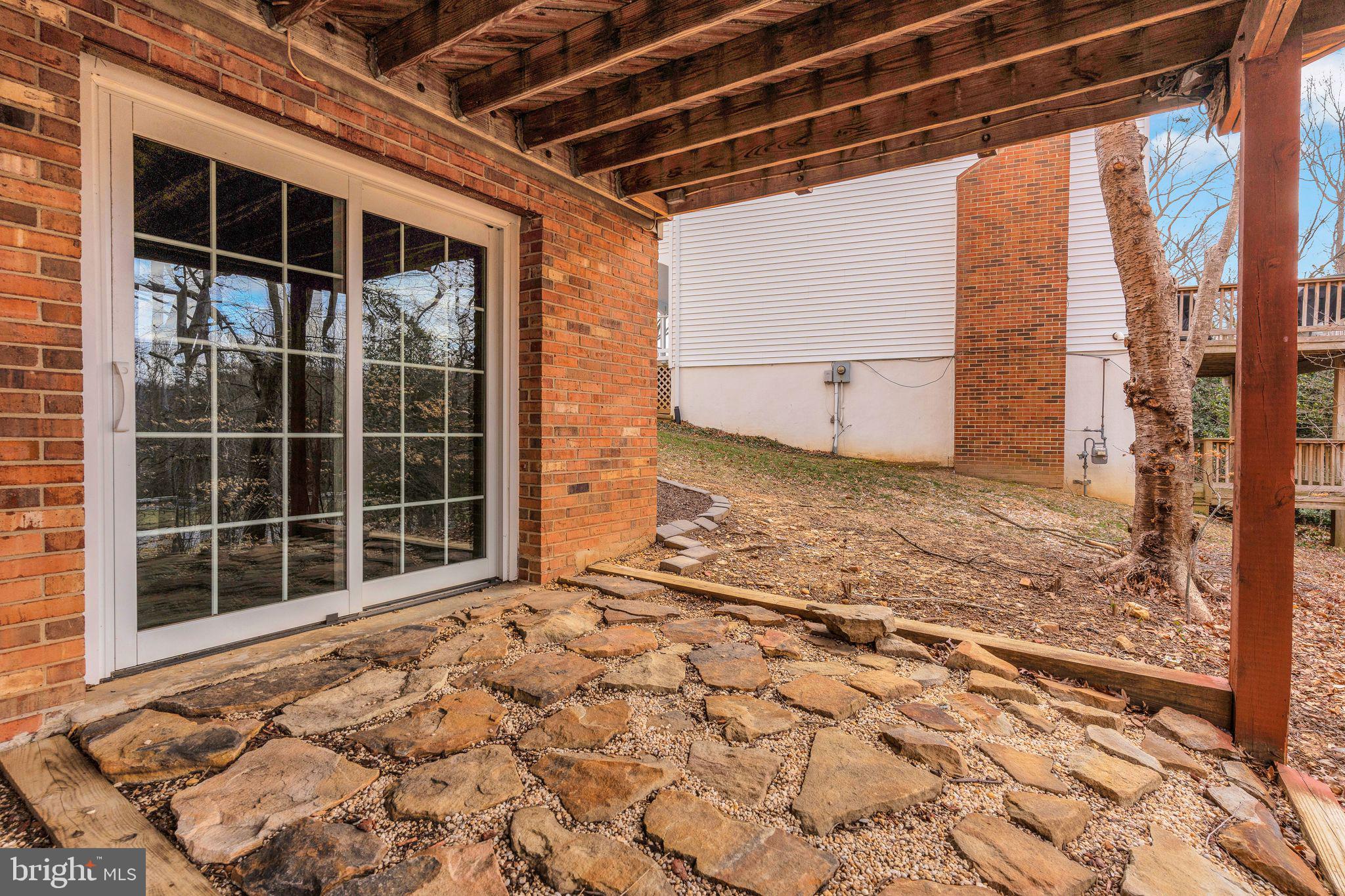 COUNTRY CLUB LAKE - Residential