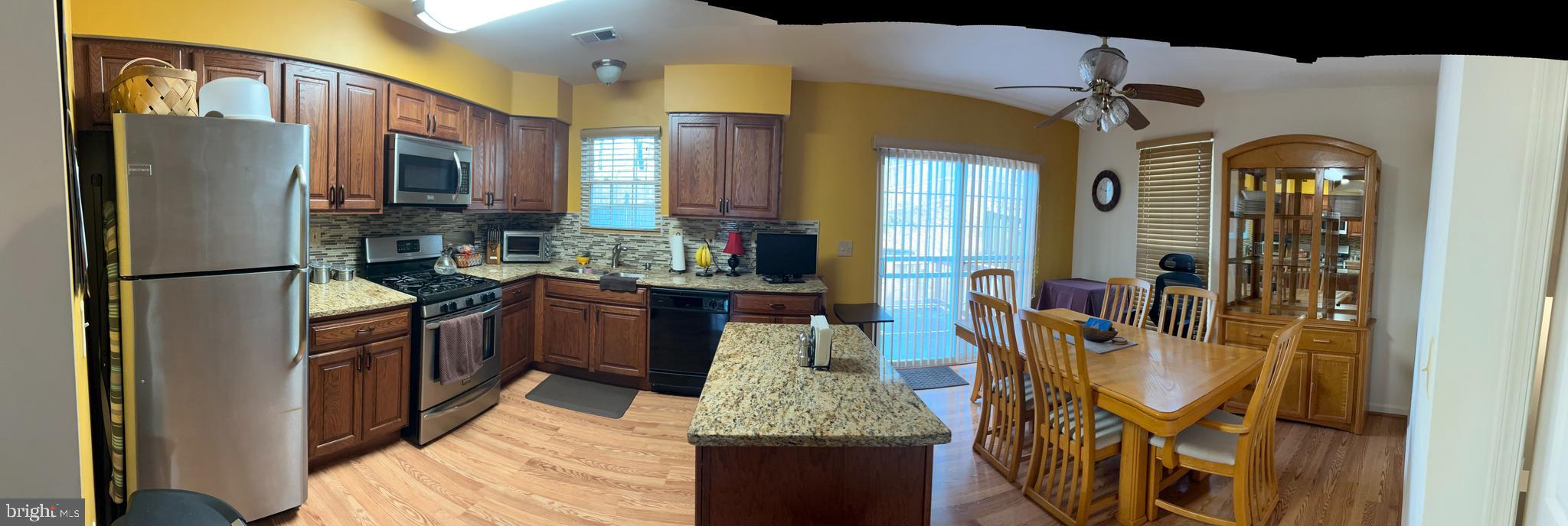 BRINKLEY PARK TOWN - Residential