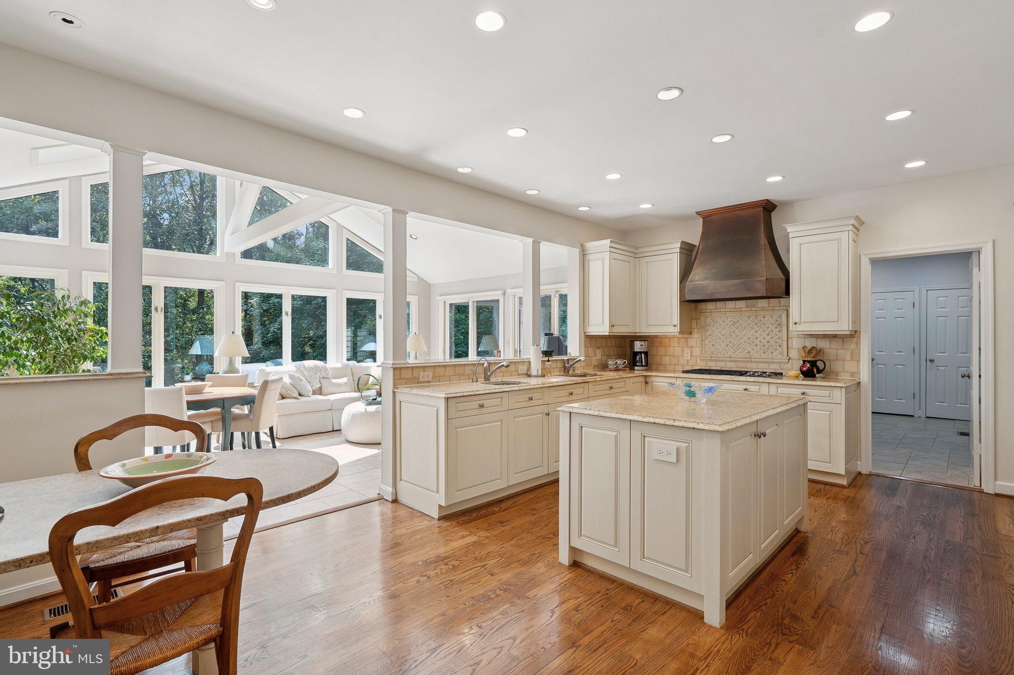 THE PALISADES - Residential