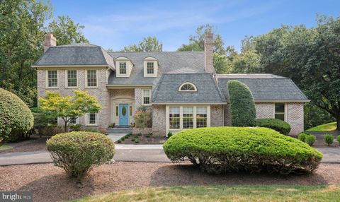 Photo of 9217 Vendome Drive, BETHESDA, MD 20817 (MLS # MDMC2199044) Photo of 9217 Vendome Drive, BETHESDA, MD 20817 (MLS # MDMC2199044)