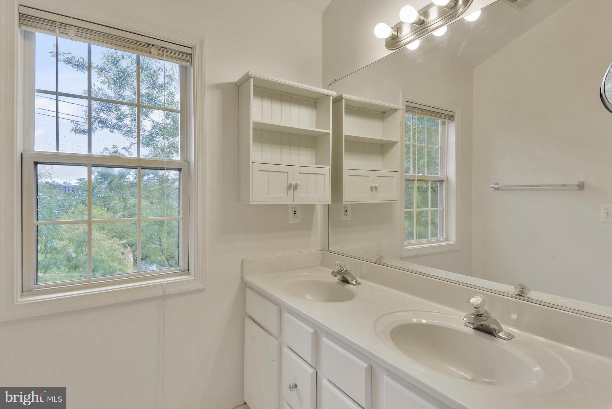 EDSALL RD T/H - Residential Lease