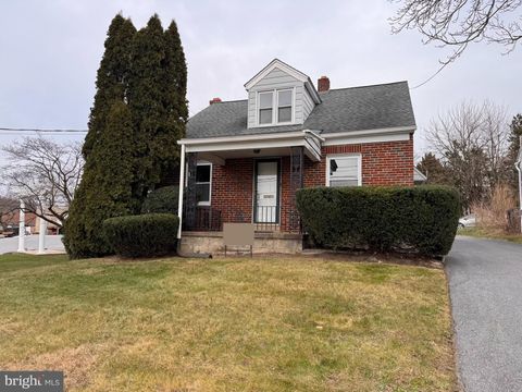 Photo of 3611 Kutztown Road, READING, PA 19605 (MLS # PABK2071050)