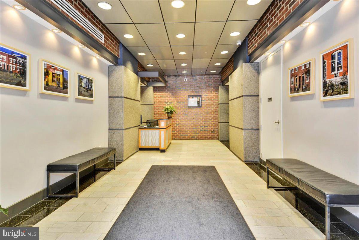 916 NW G STREET NW 1002