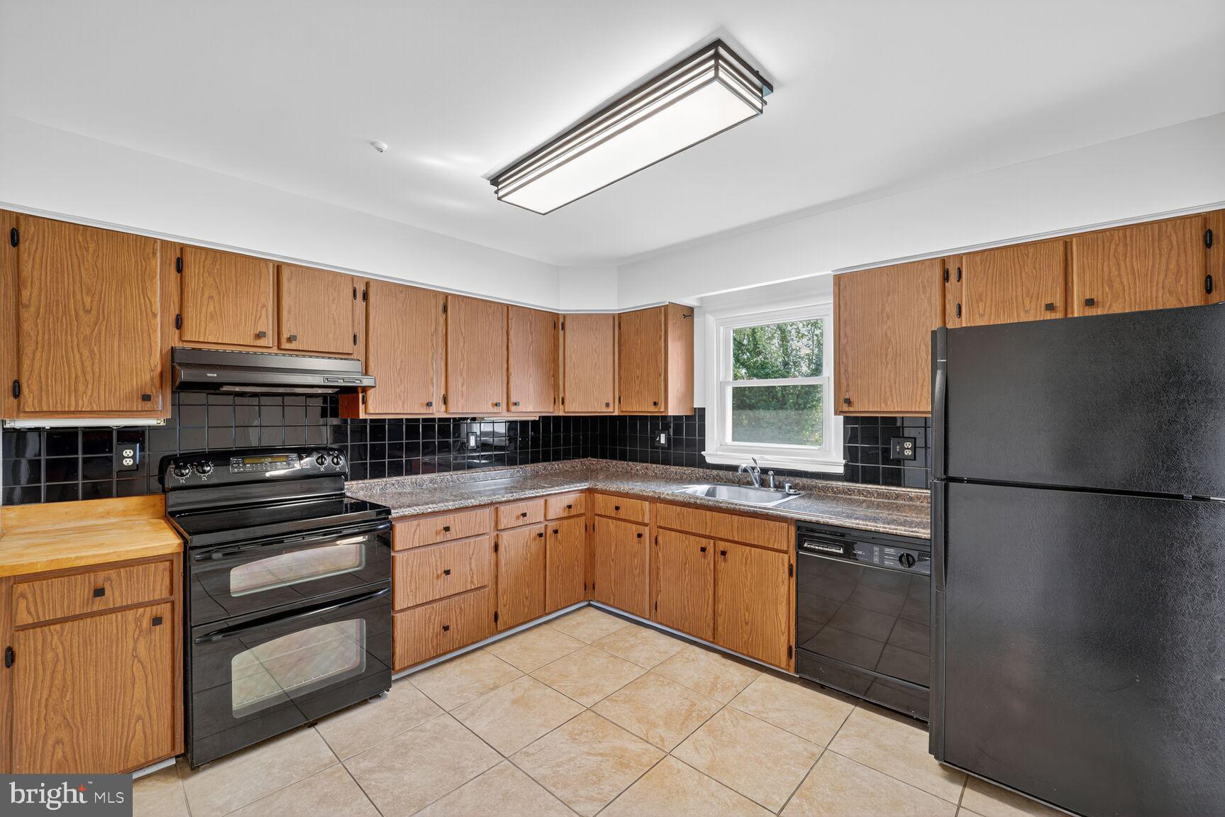 ROSE VALLEY ESTATES - Residential