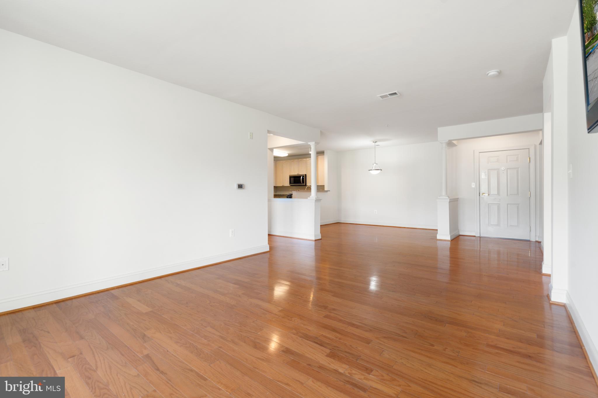 SUFFIELD MEADOWS - Residential