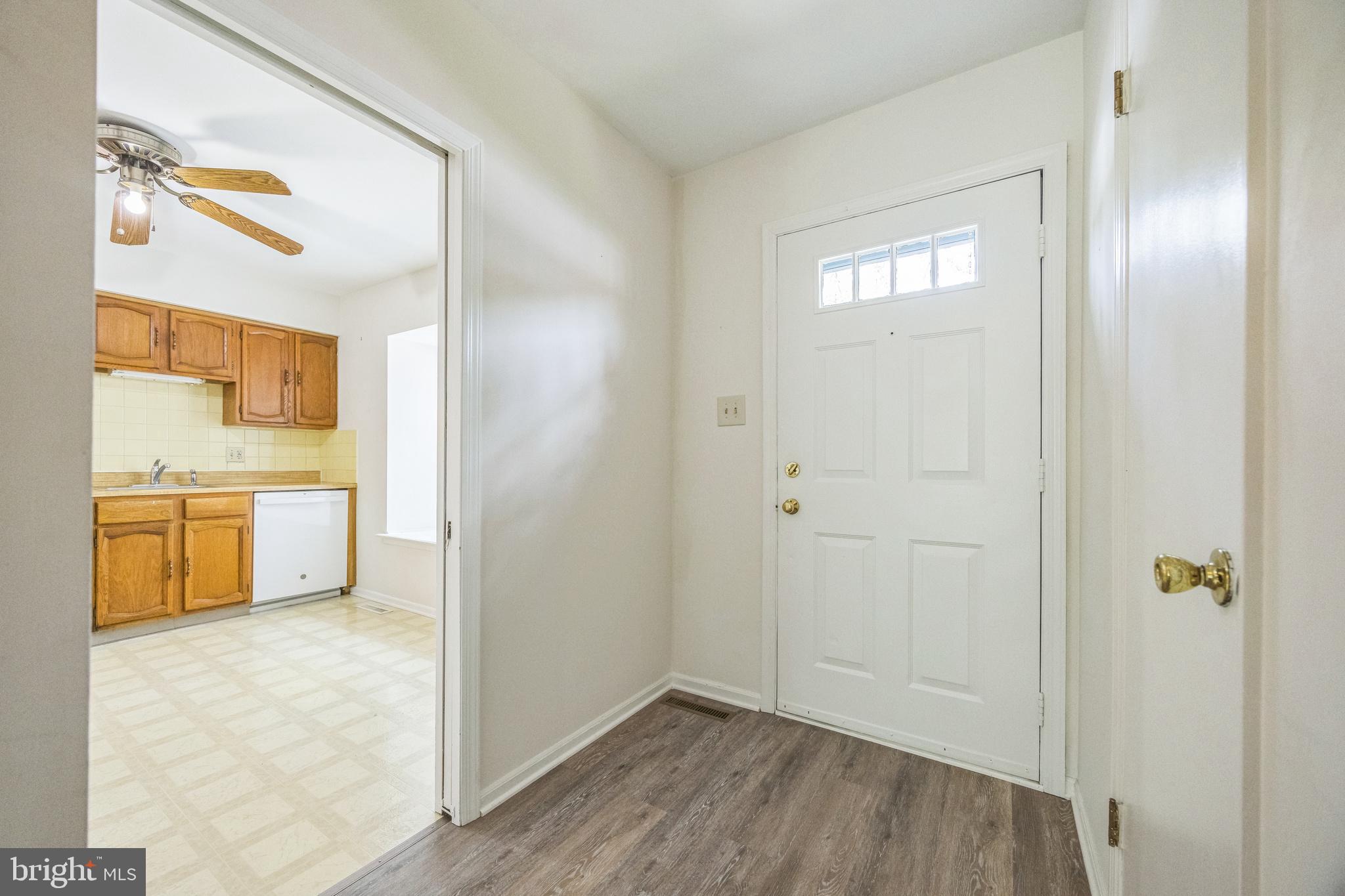 838 KINGS CROFT
