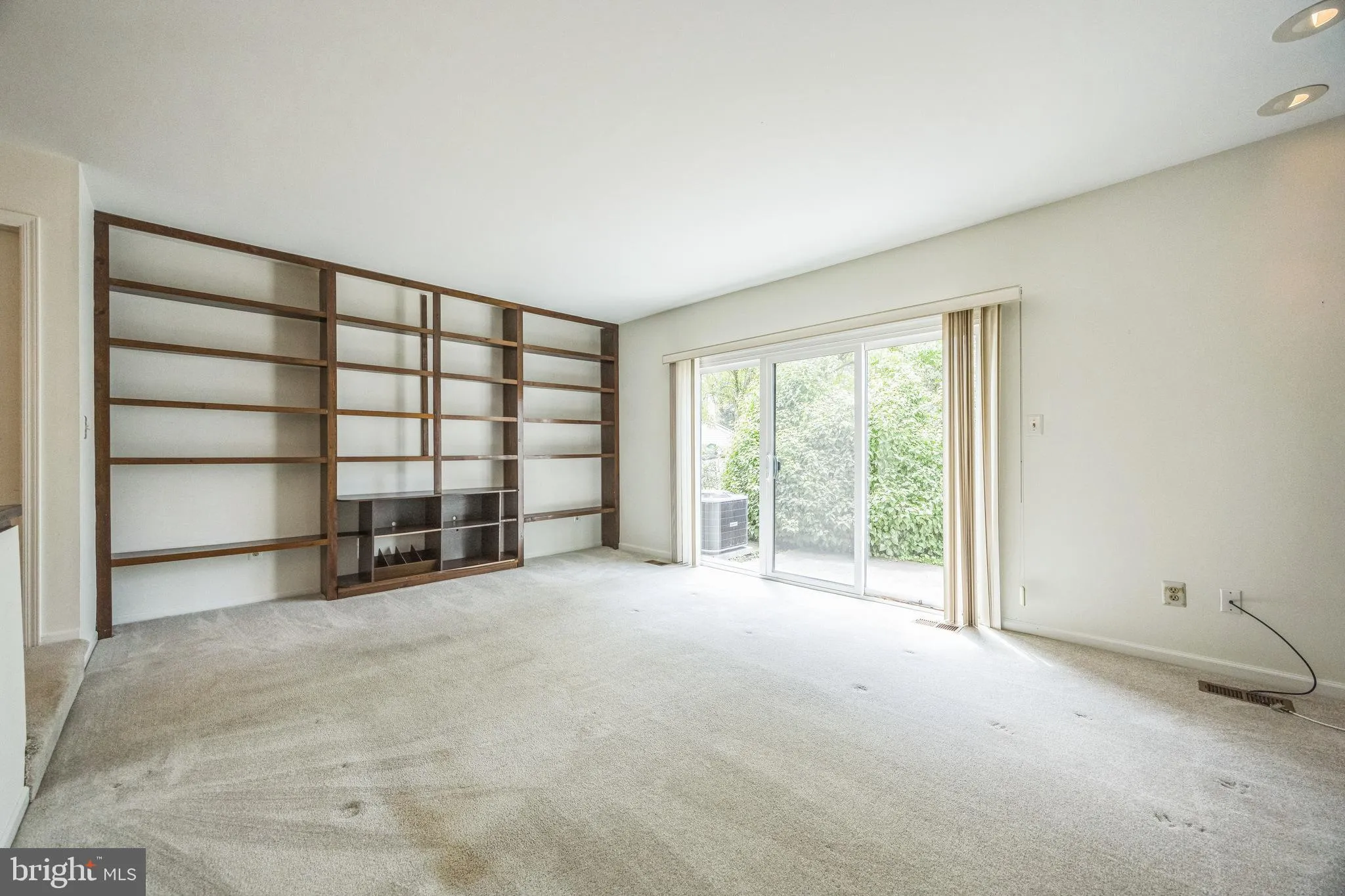 Cherry Hill, New Jersey 08034, United States, 3 Bedrooms Bedrooms, ,3 BathroomsBathrooms,Residential,Active,201927