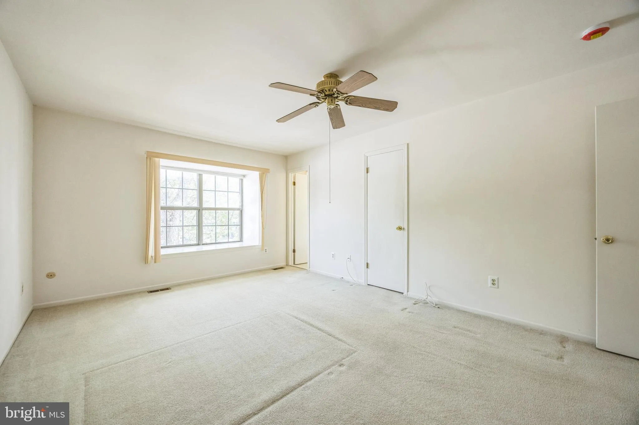 Cherry Hill, New Jersey 08034, United States, 3 Bedrooms Bedrooms, ,3 BathroomsBathrooms,Residential,Active,201927