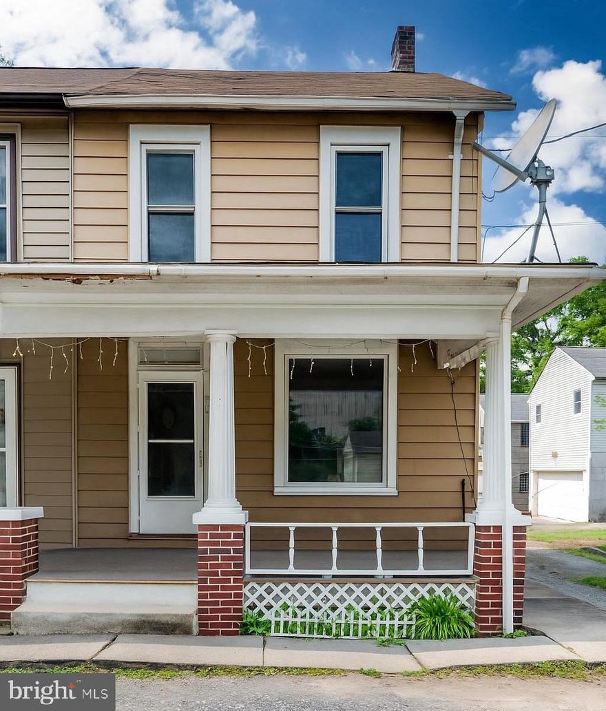 Attention Investors! Here is a great fixer-upper in a great location! Located in the highly sought-after Wilson School District, this semi-detached home sits on a quiet, no-thru street with off-street parking. Features include an eat-in kitchen, first-floor laundry, and a convenient half bath. The yard is perfect for entertaining or relaxing. This property offers excellent potential, don’t miss out! Call today to schedule your private showing.