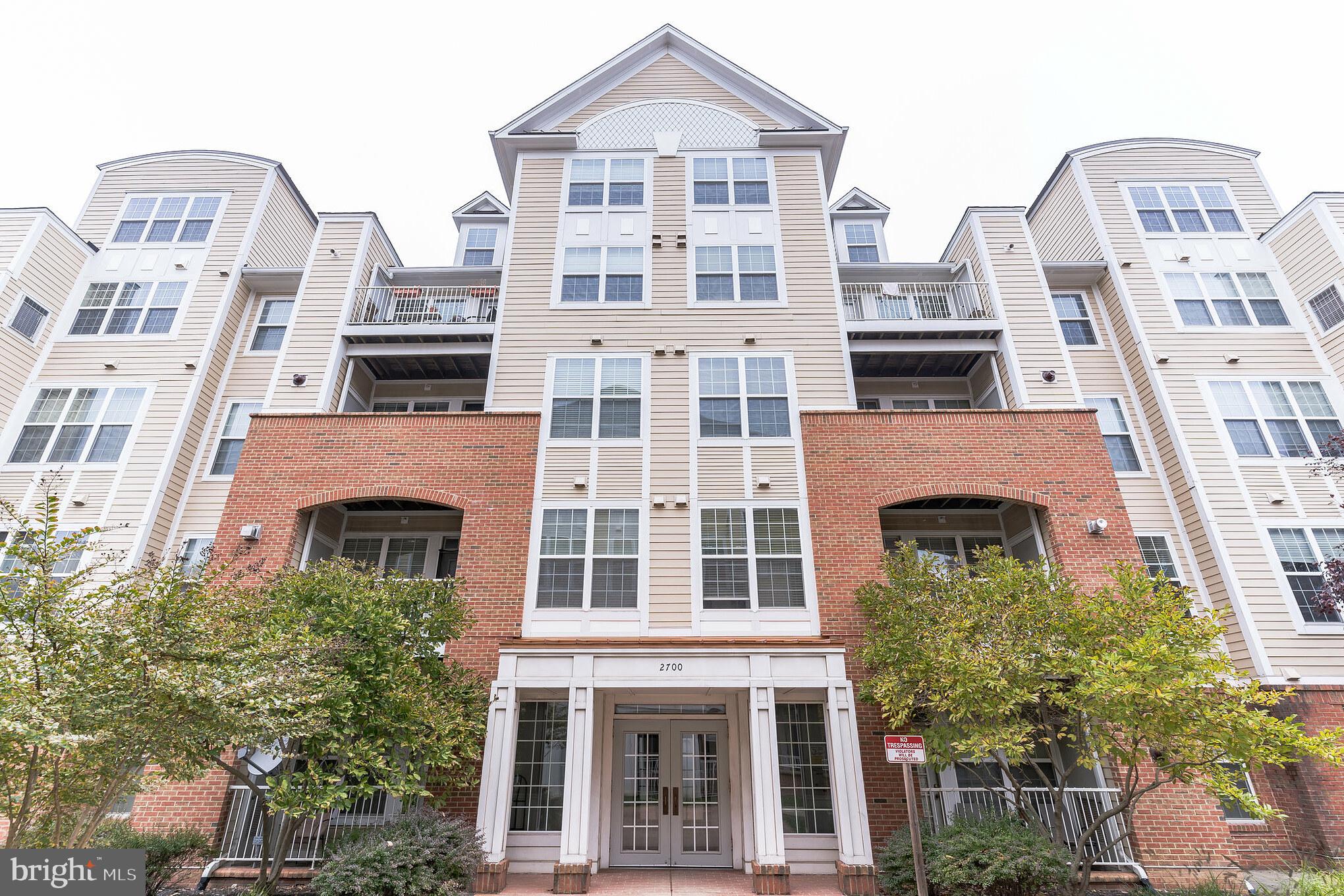 WESTBRIAR CONDOMINIUMS - Residential Lease