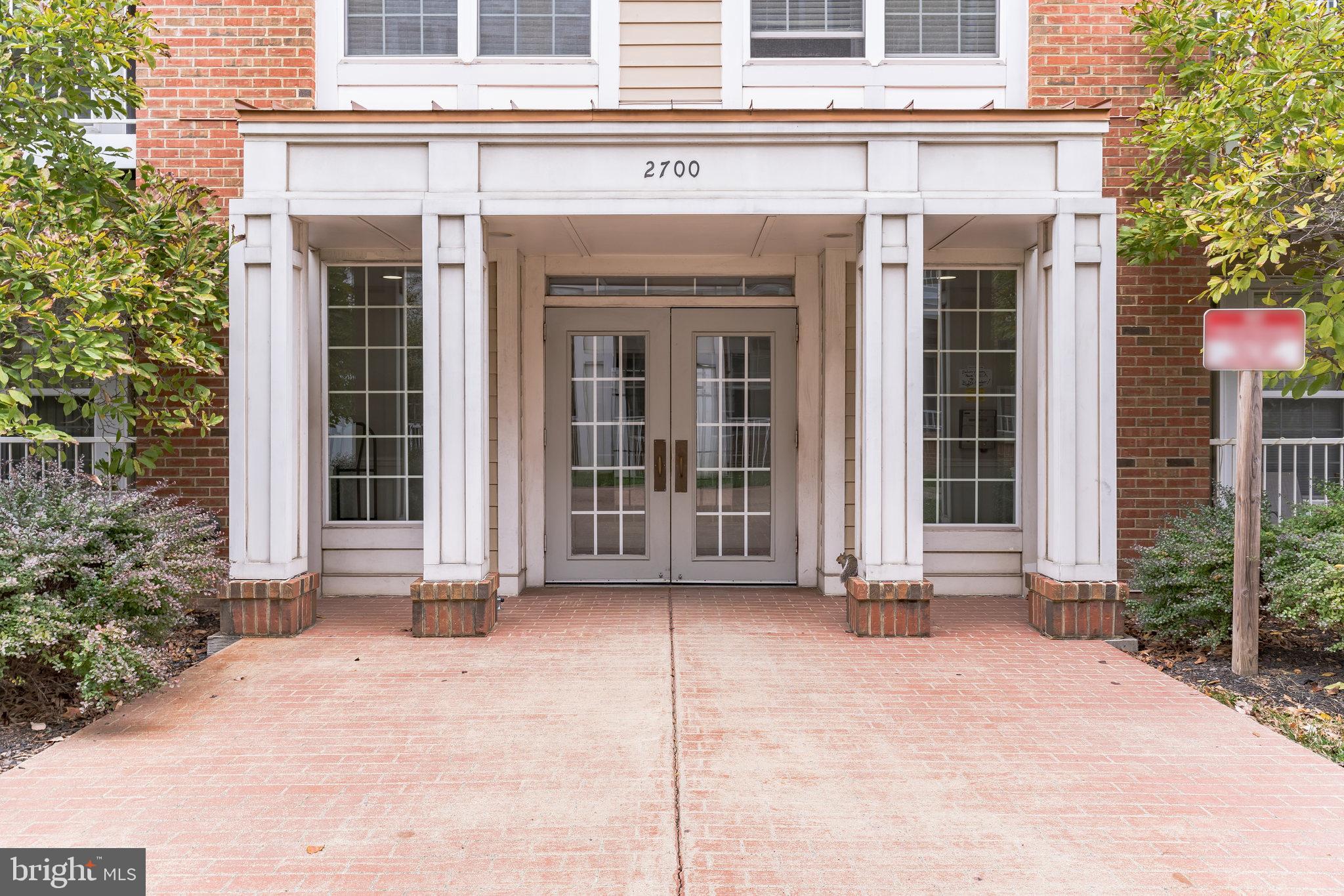 WESTBRIAR CONDOMINIUMS - Residential Lease