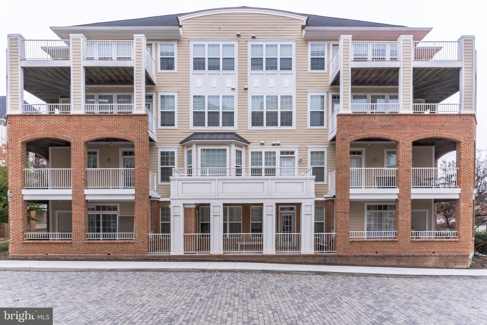 WESTBRIAR CONDOMINIUMS - Residential Lease