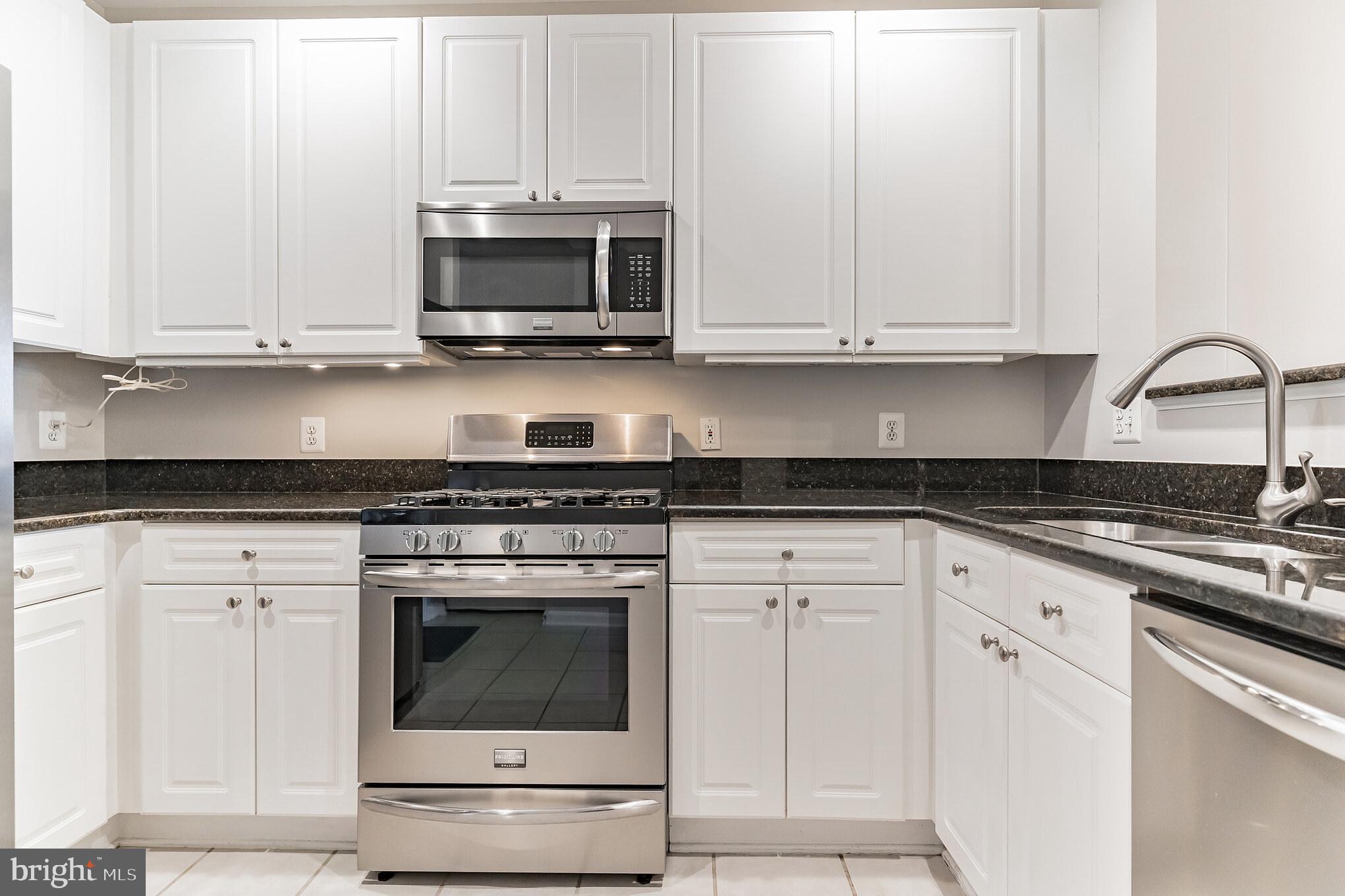 WESTBRIAR CONDOMINIUMS - Residential Lease