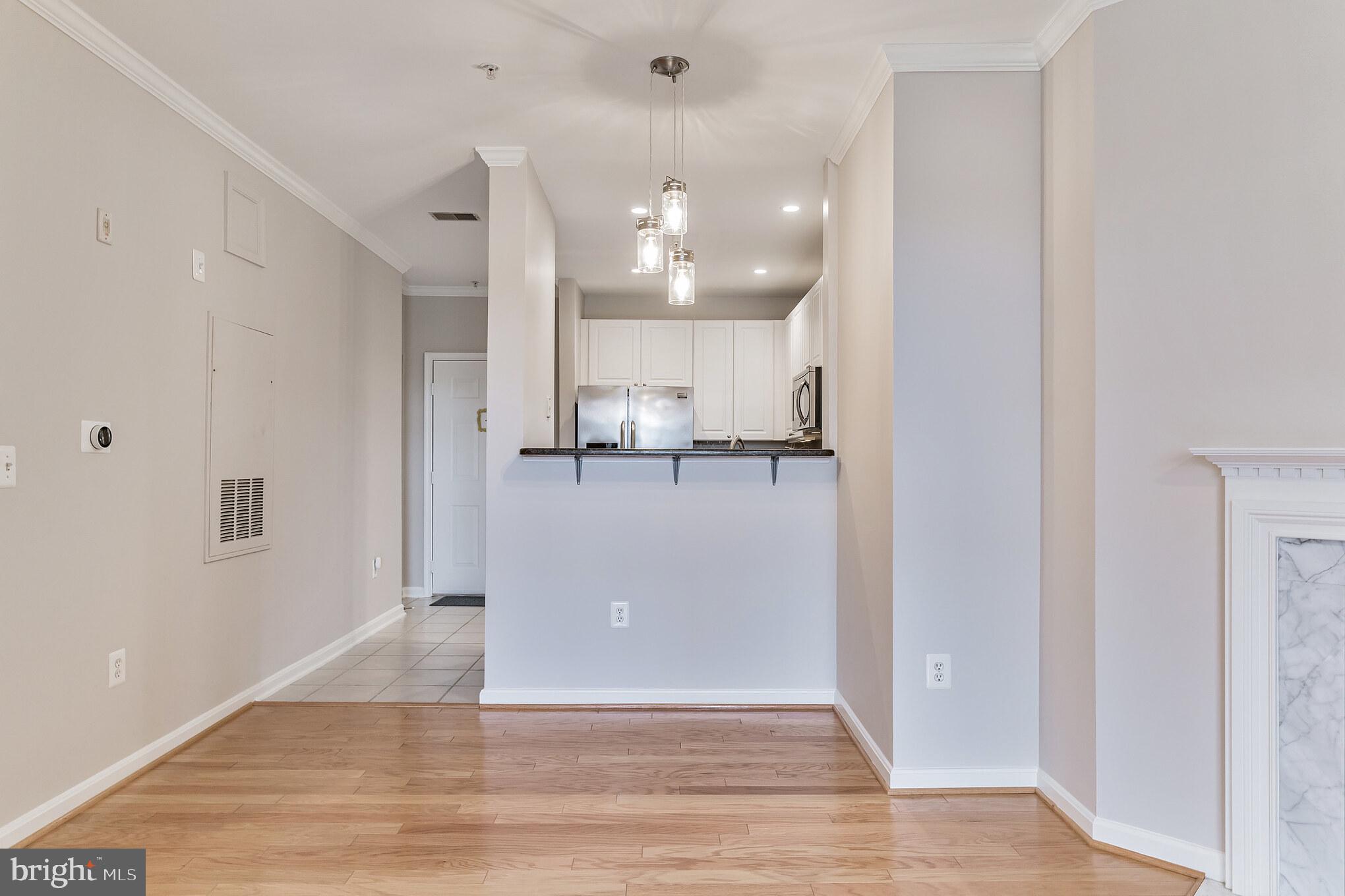 WESTBRIAR CONDOMINIUMS - Residential Lease