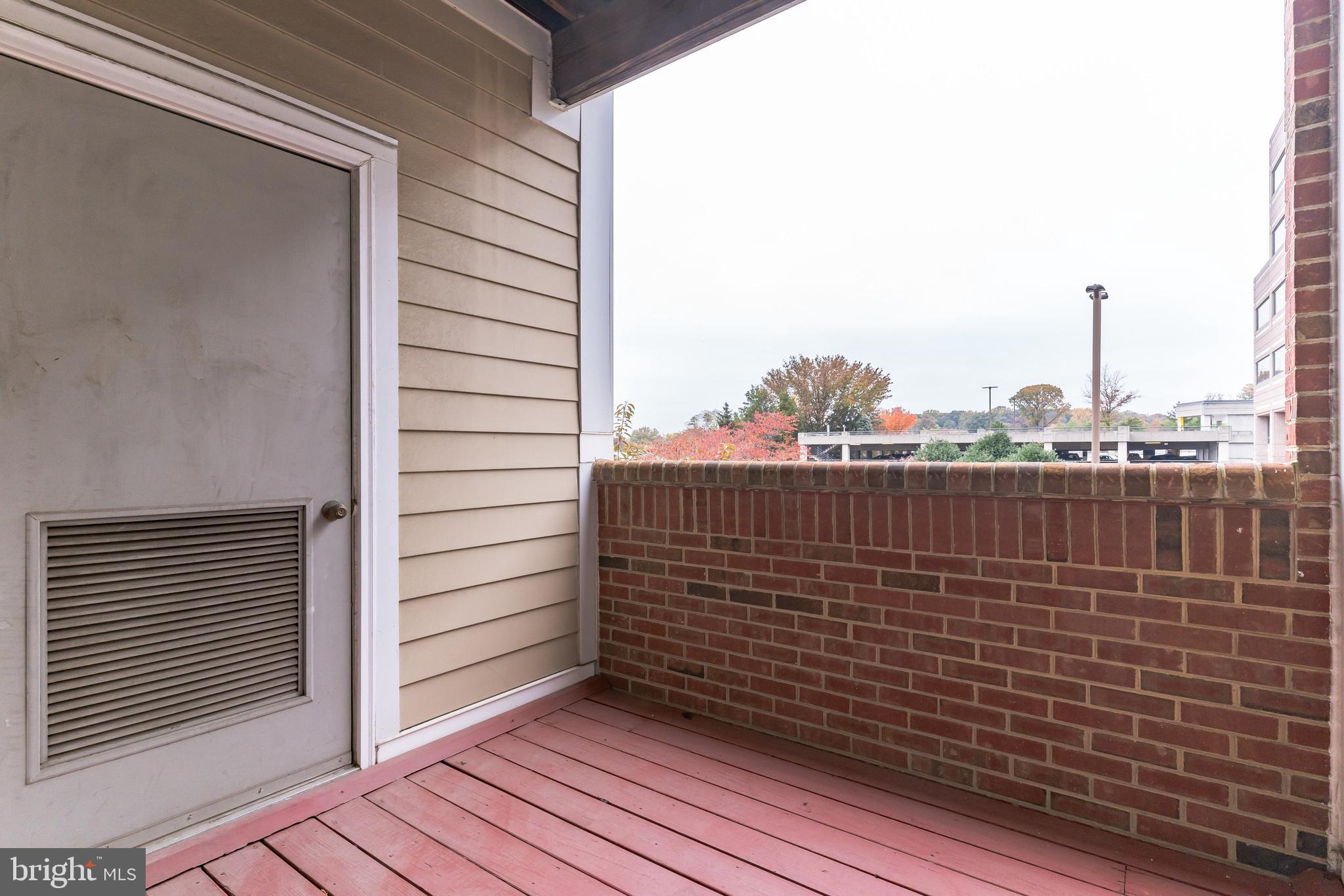 WESTBRIAR CONDOMINIUMS - Residential Lease