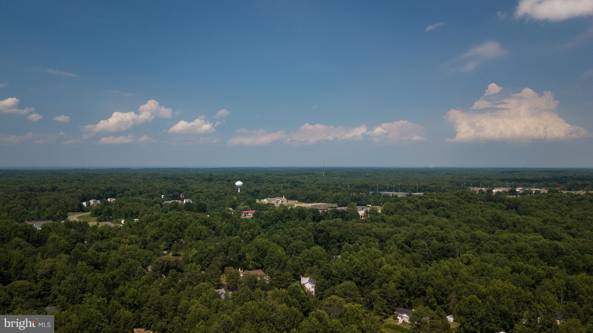 PRESIDENTIAL LAKES - Land