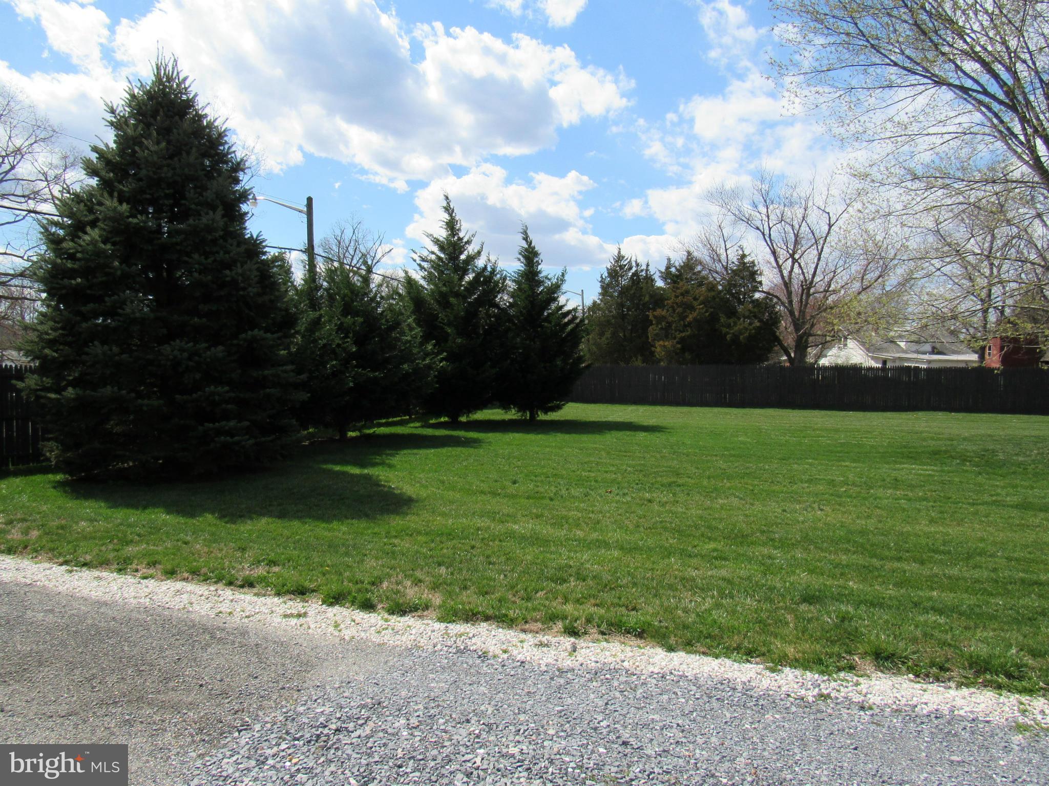 ACCOKEEK GARDENS - Residential