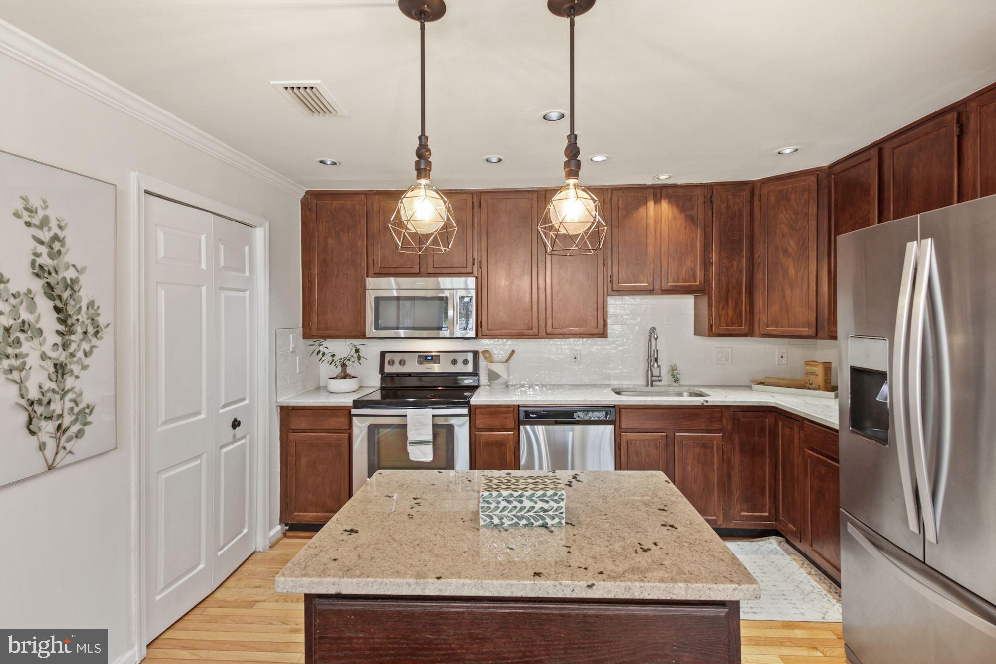 THE MONTEREY - Residential