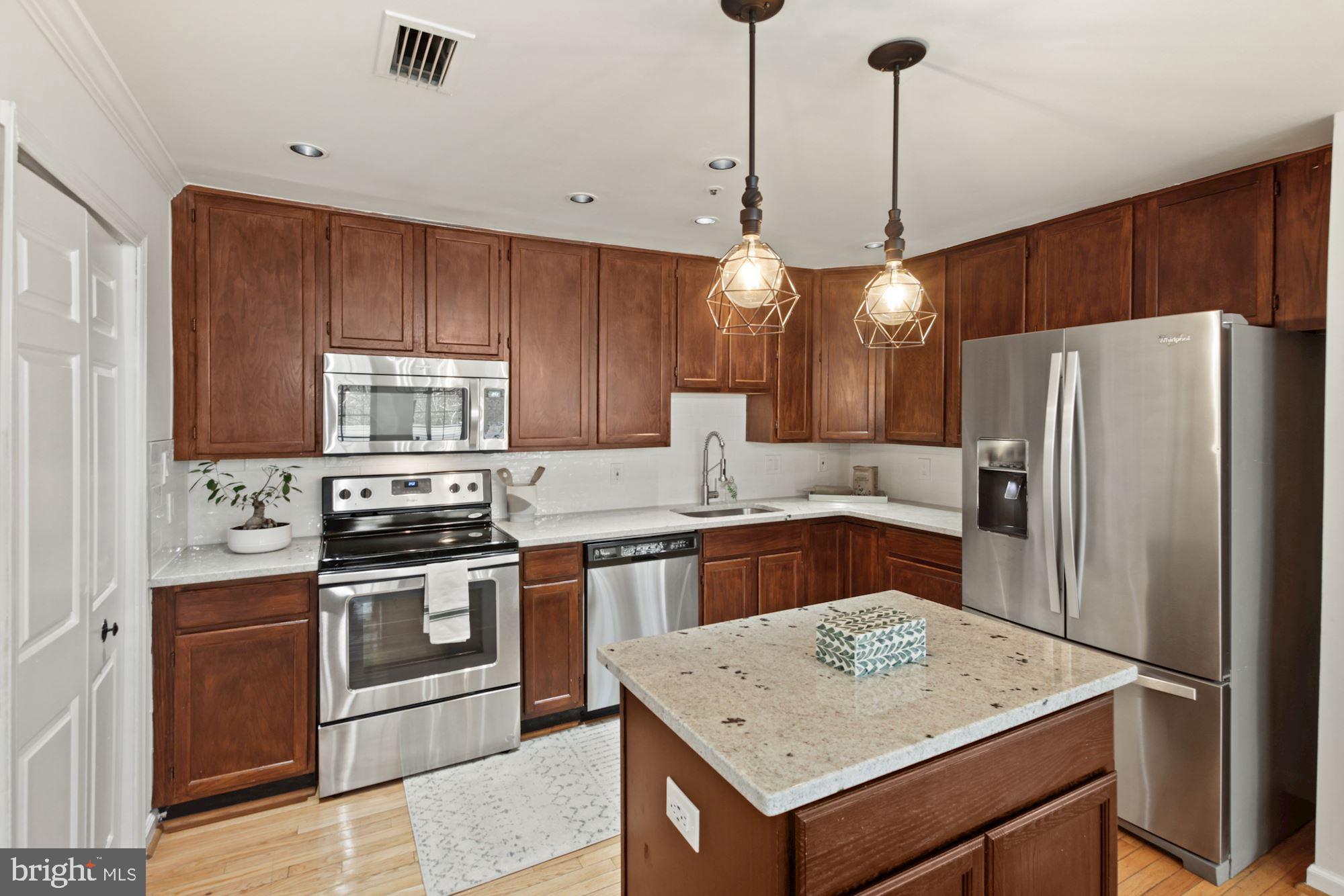 THE MONTEREY - Residential