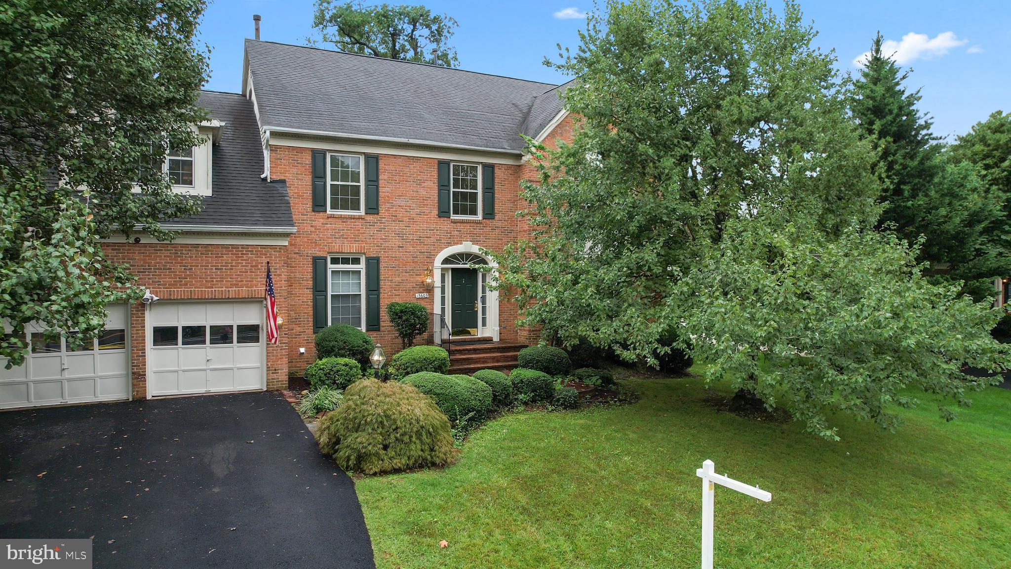 FOX MEADOW - Residential