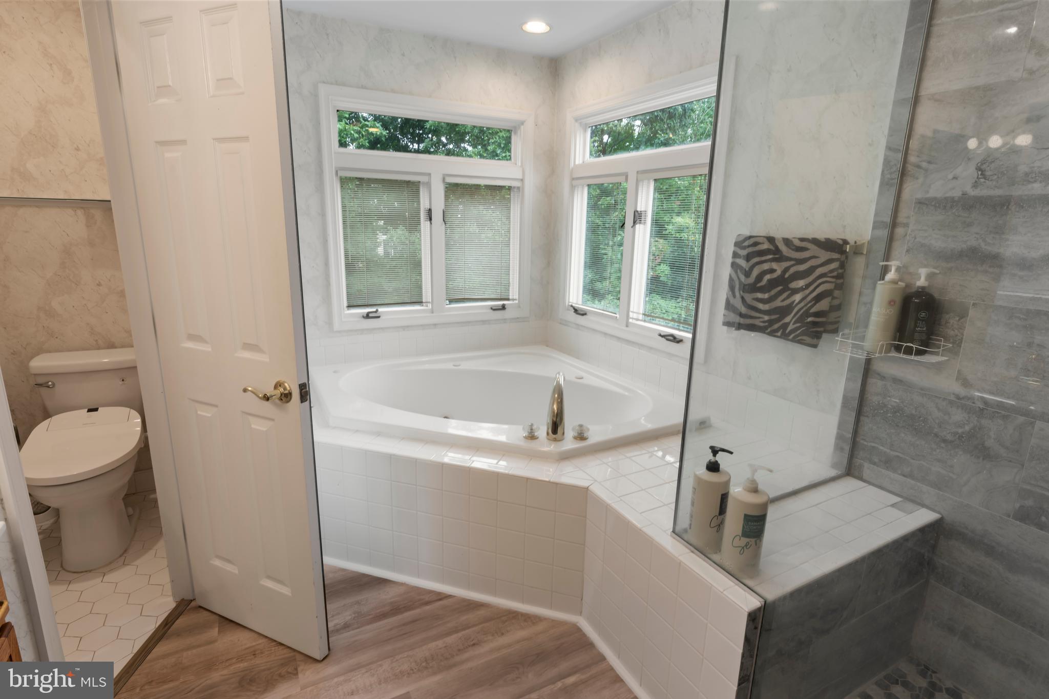 FOX MEADOW - Residential