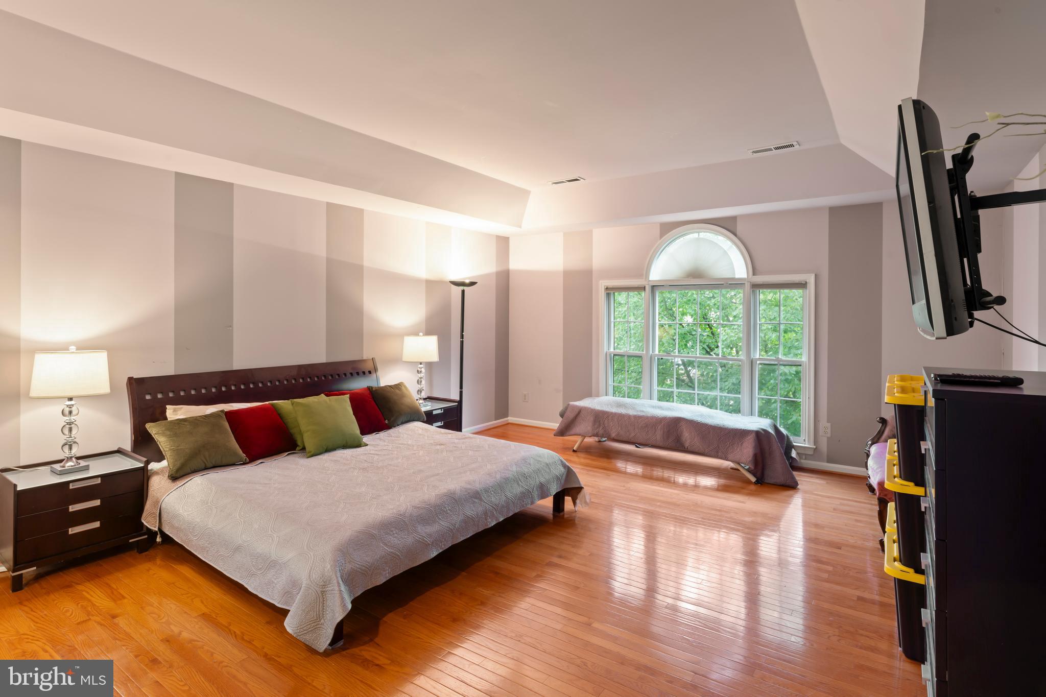 FOX MEADOW - Residential