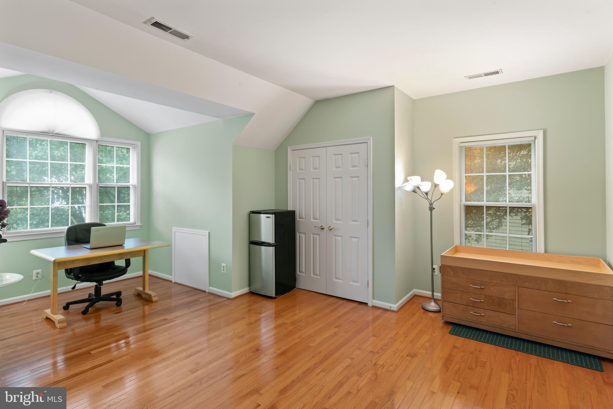 FOX MEADOW - Residential