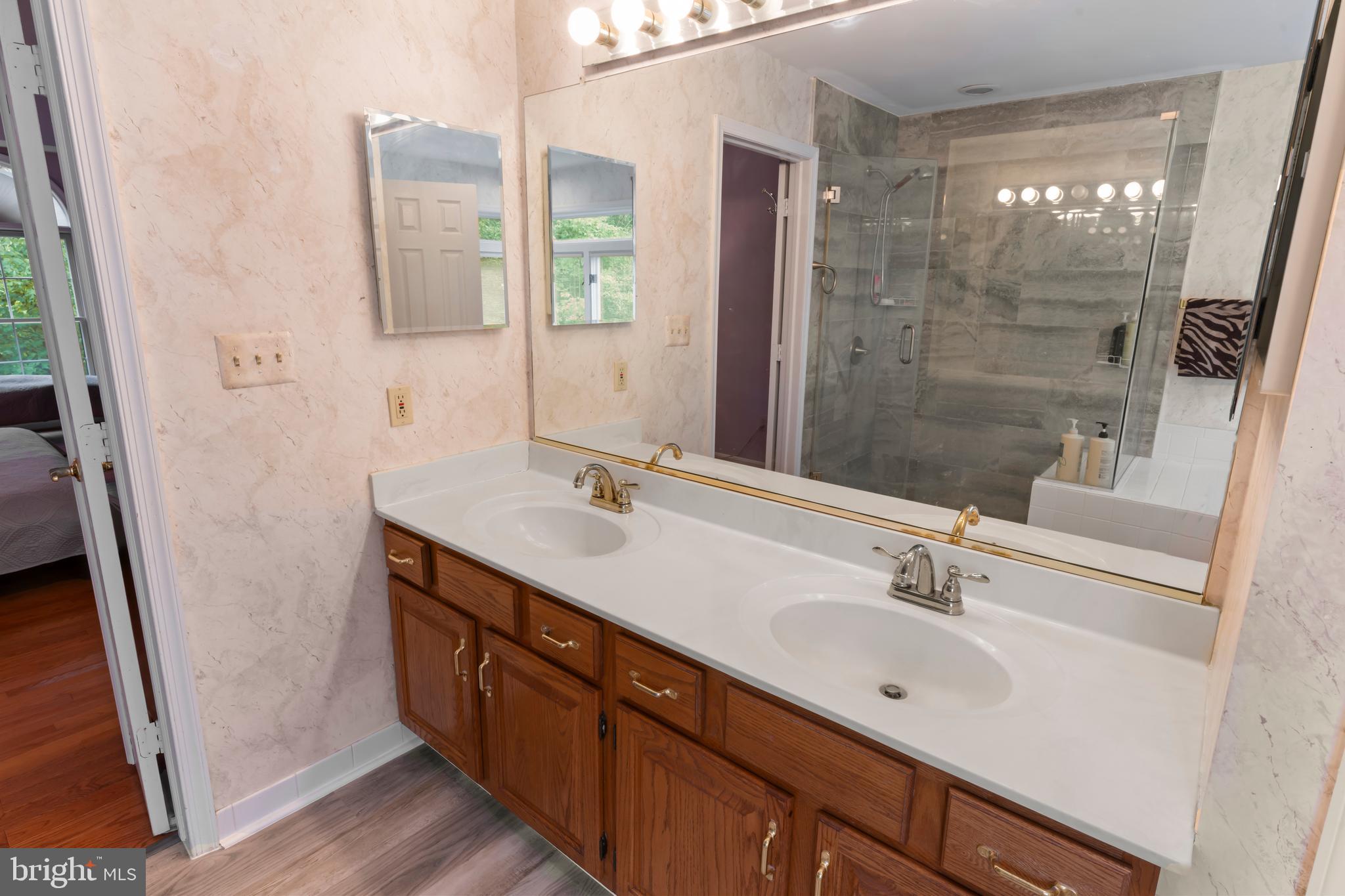 FOX MEADOW - Residential