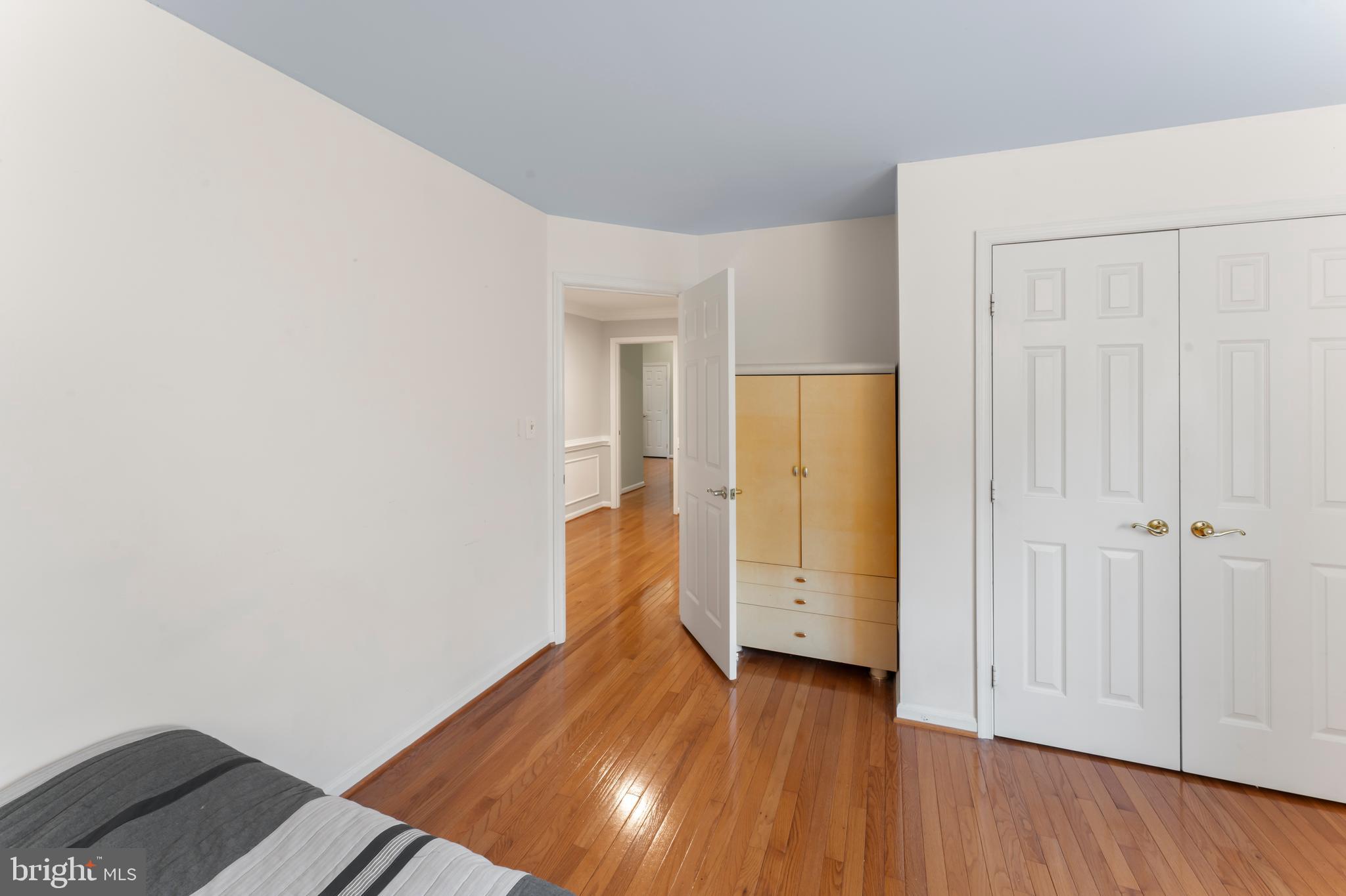 FOX MEADOW - Residential