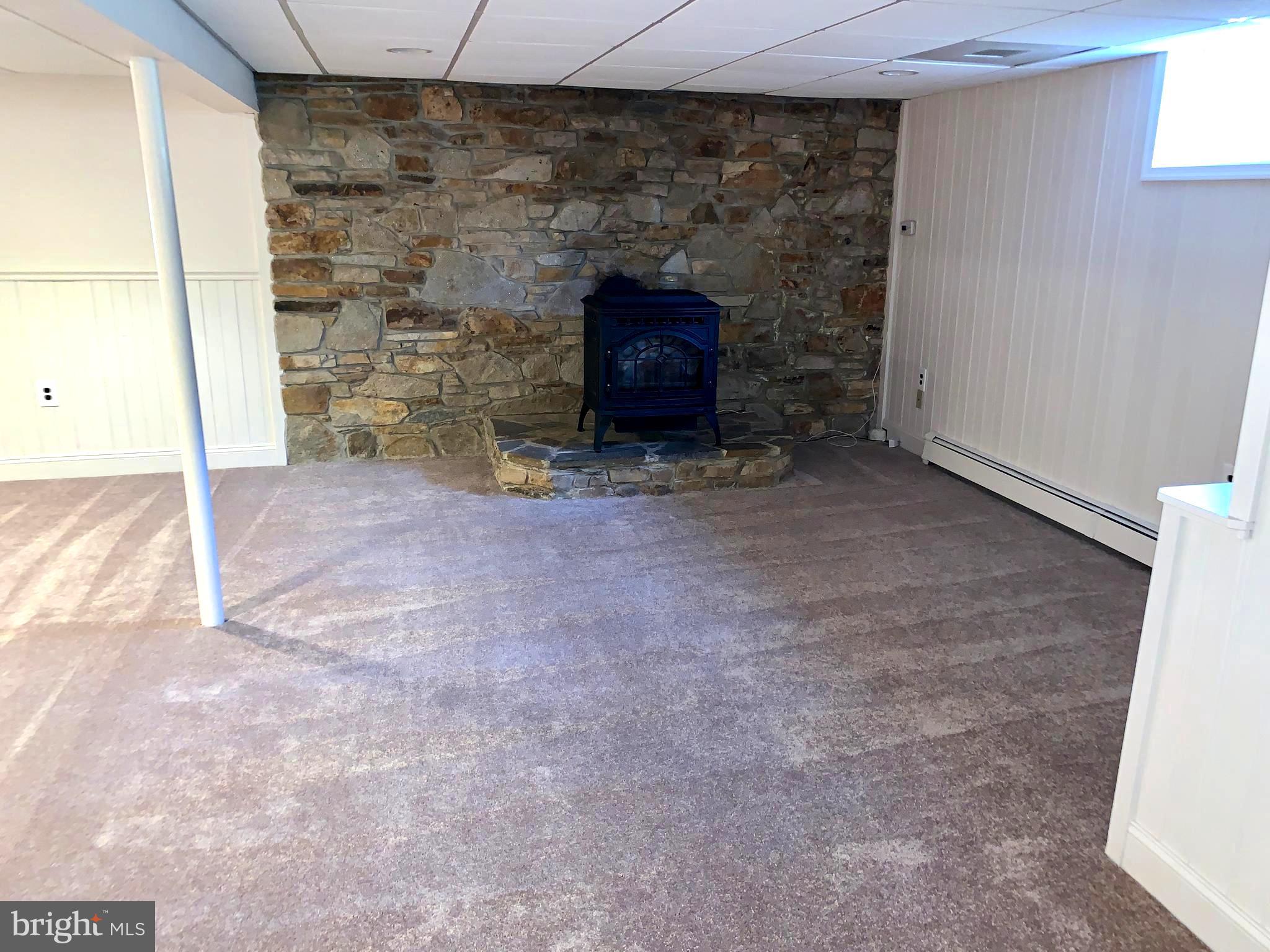 JARRETTSVILLE - Residential