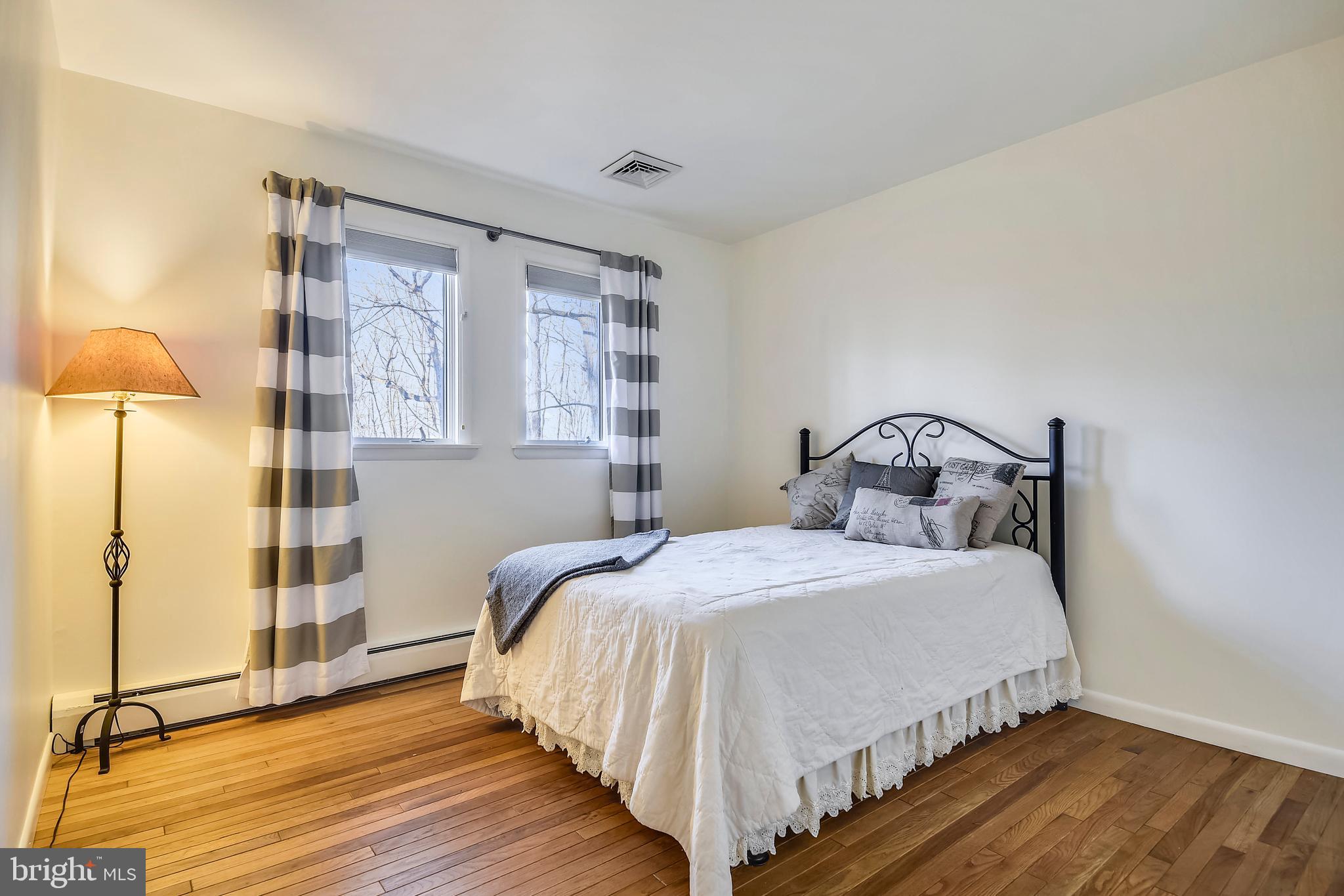 JARRETTSVILLE - Residential