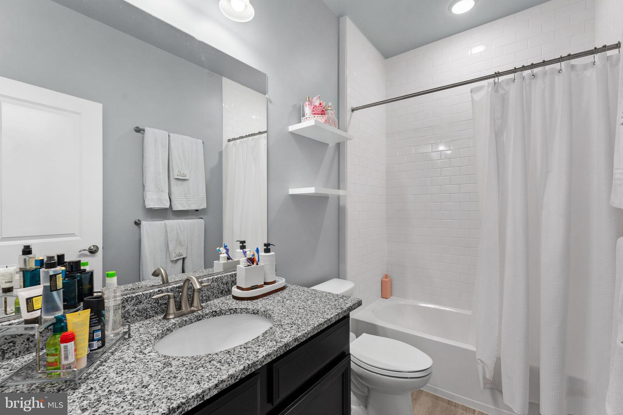 POTOMAC SHORES - Residential