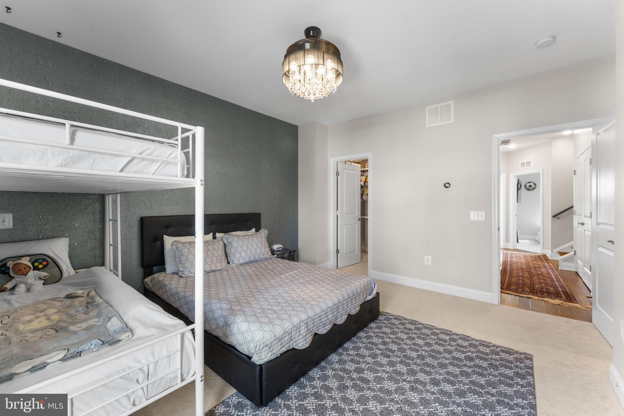 POTOMAC SHORES - Residential