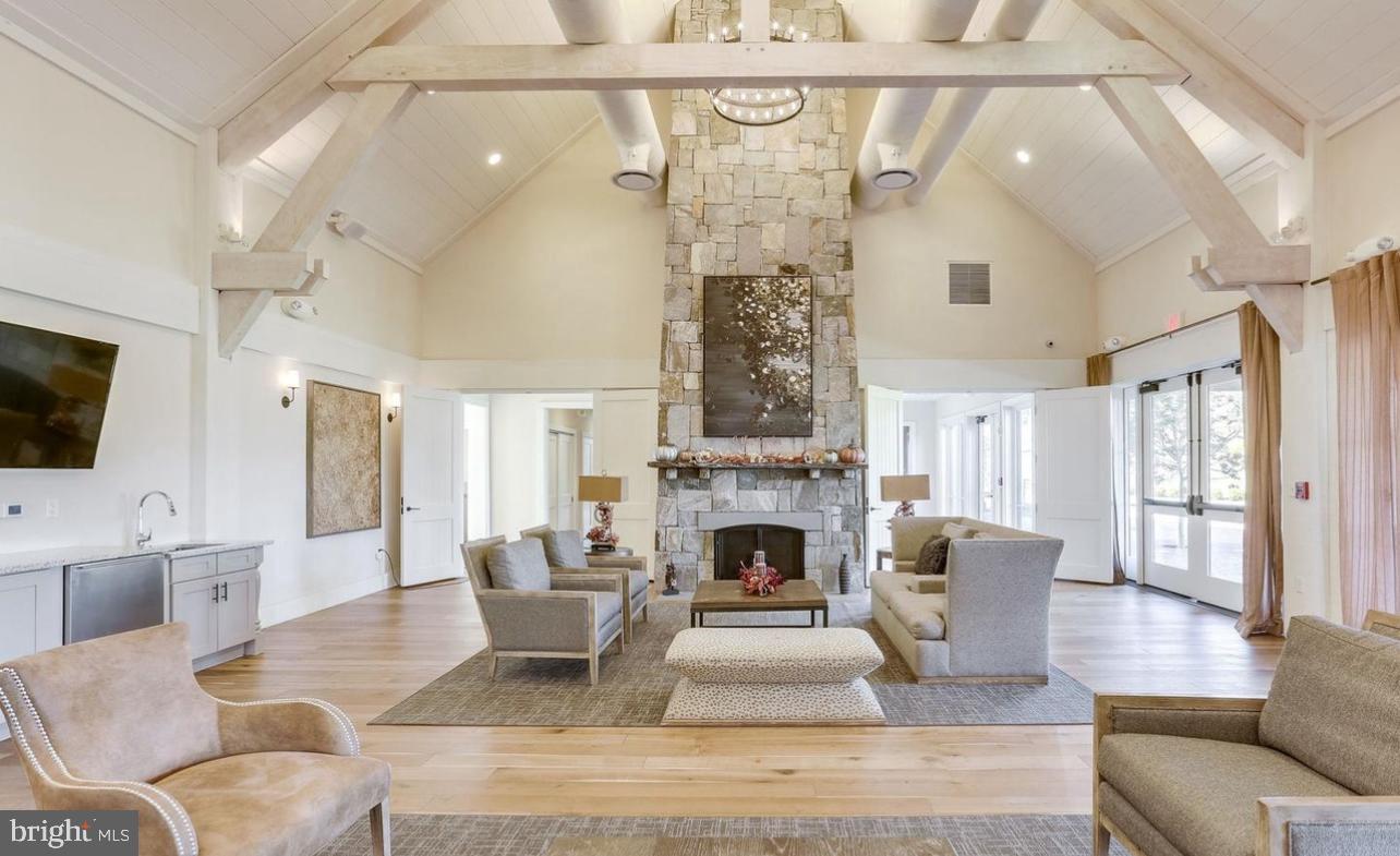 POTOMAC SHORES - Residential