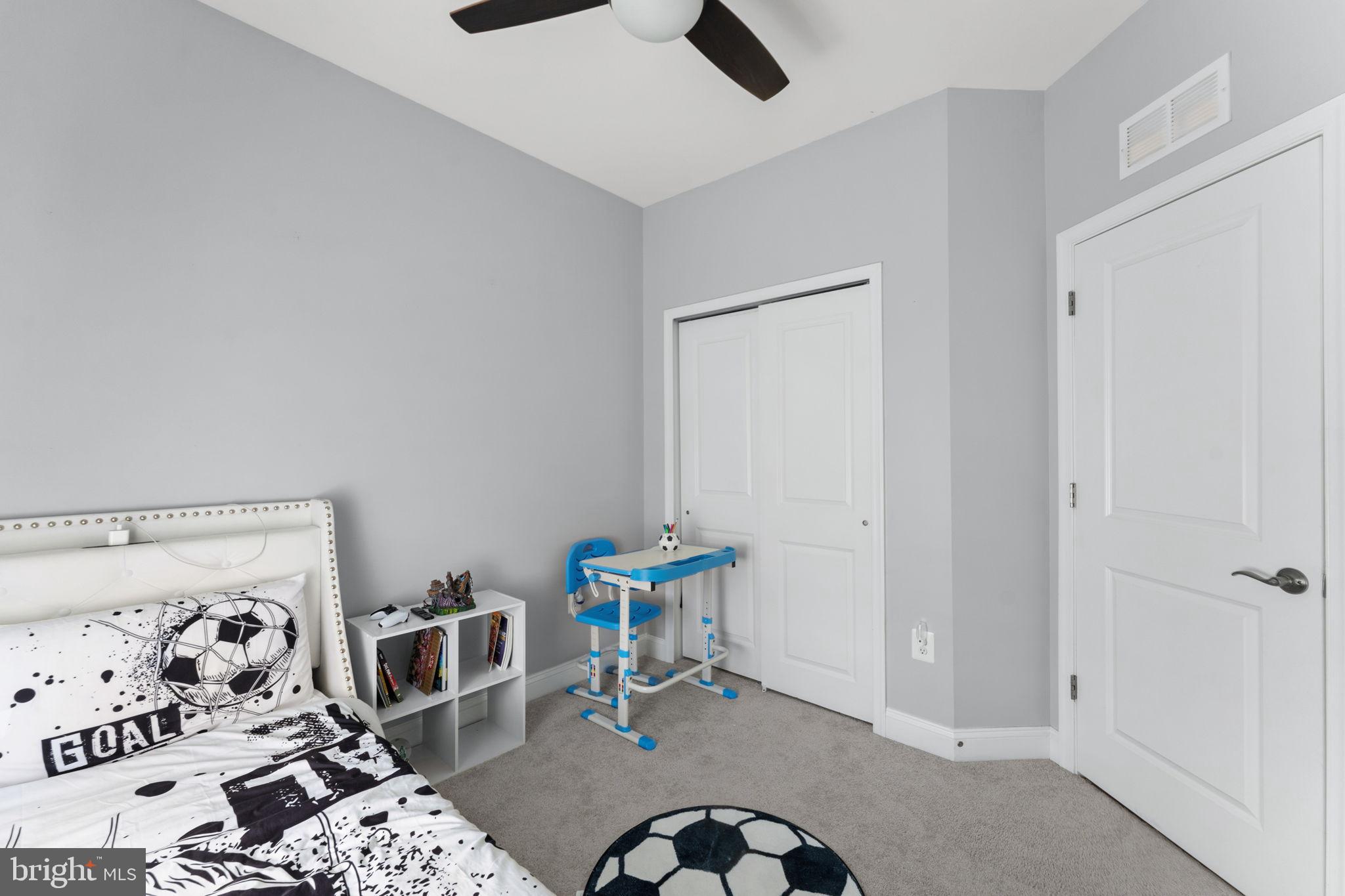 POTOMAC SHORES - Residential