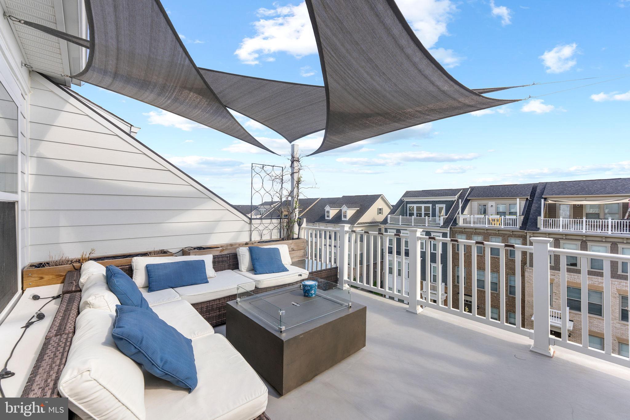 POTOMAC SHORES - Residential