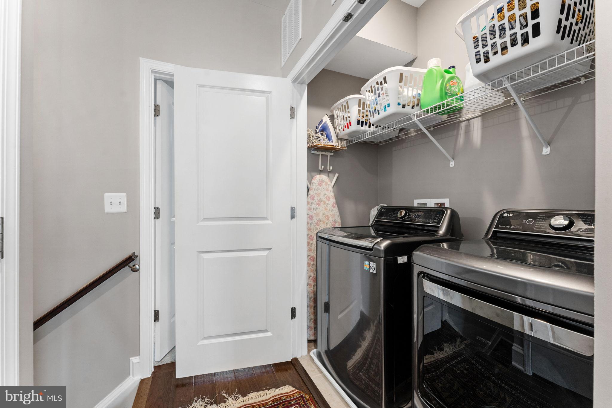 POTOMAC SHORES - Residential