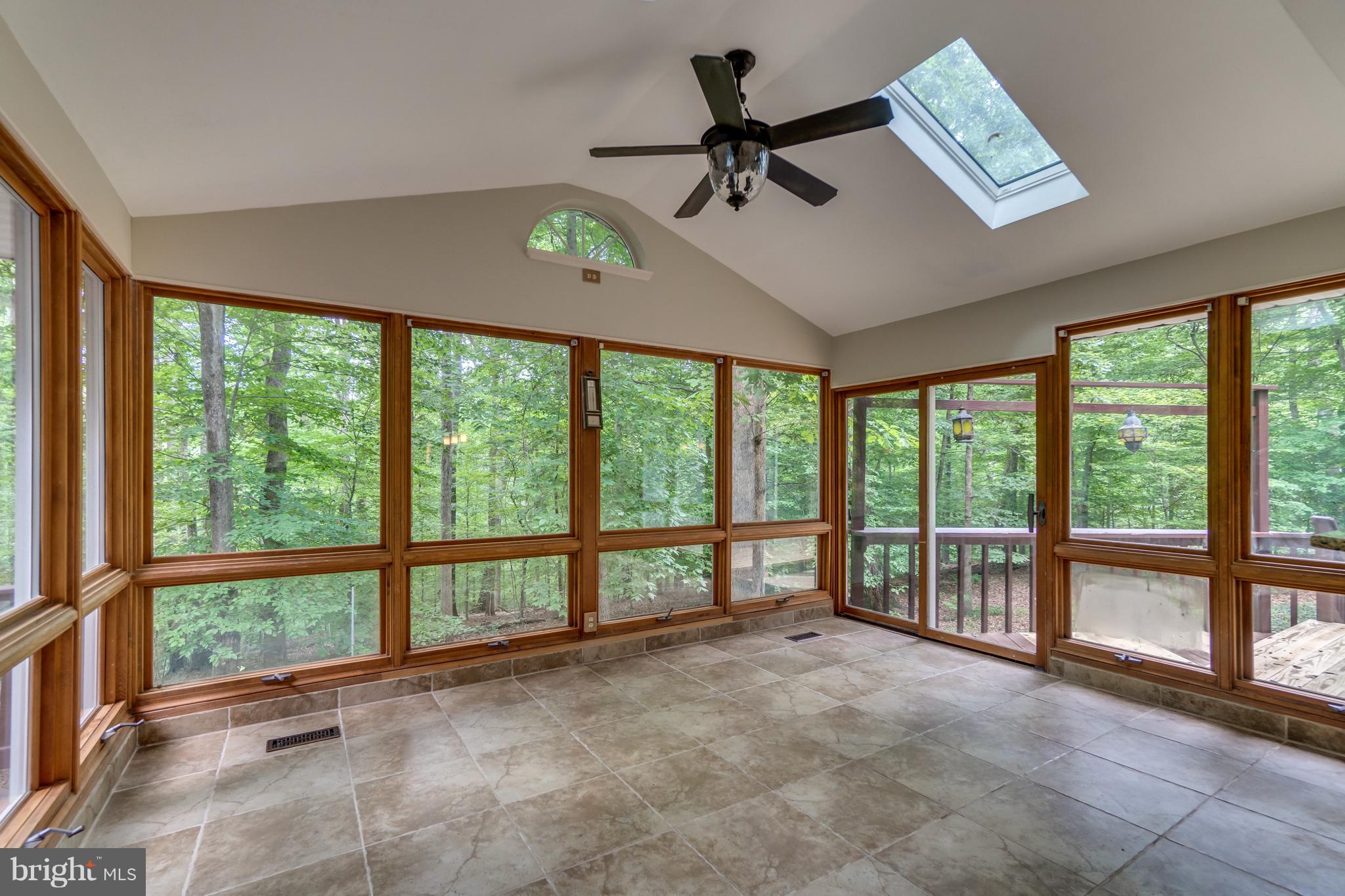 RIVER BLUFFS - Residential