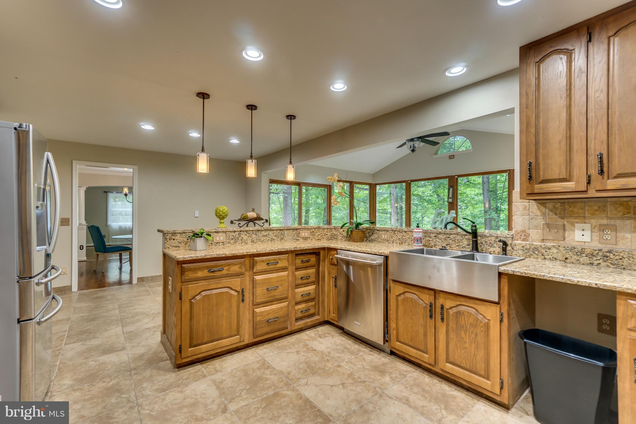 RIVER BLUFFS - Residential