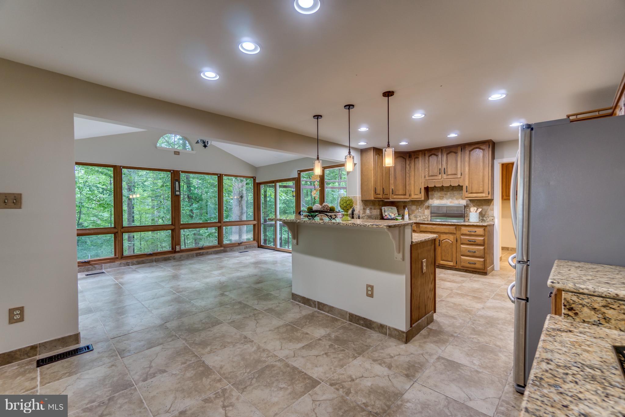 RIVER BLUFFS - Residential