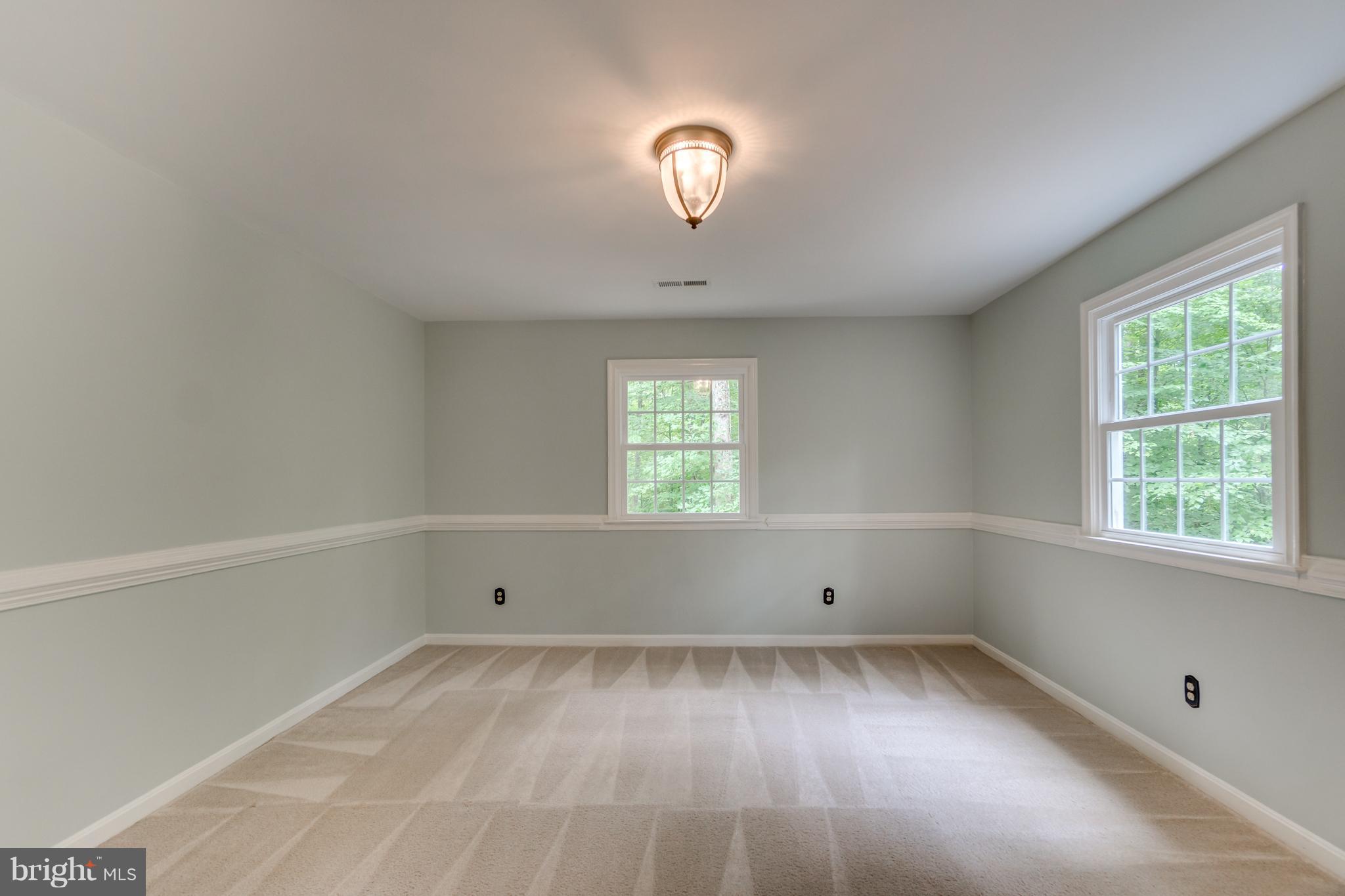 RIVER BLUFFS - Residential