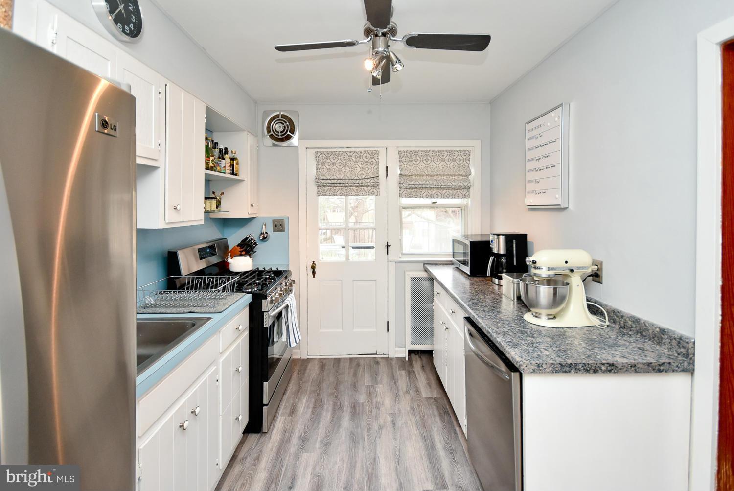 ACADEMY HEIGHTS - Residential