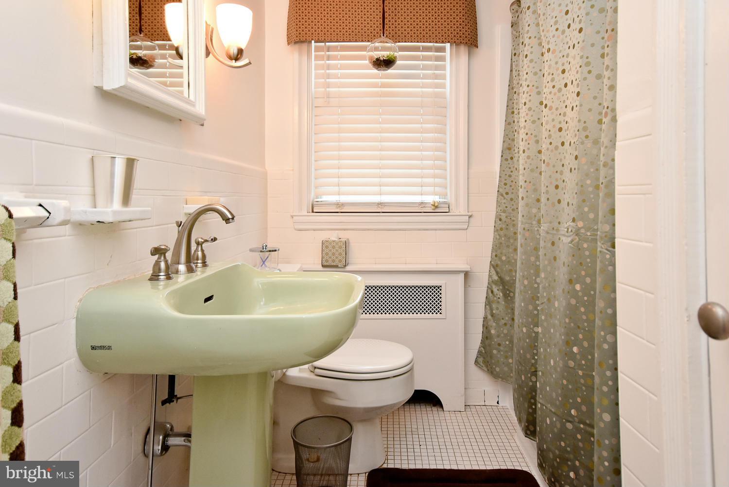 ACADEMY HEIGHTS - Residential