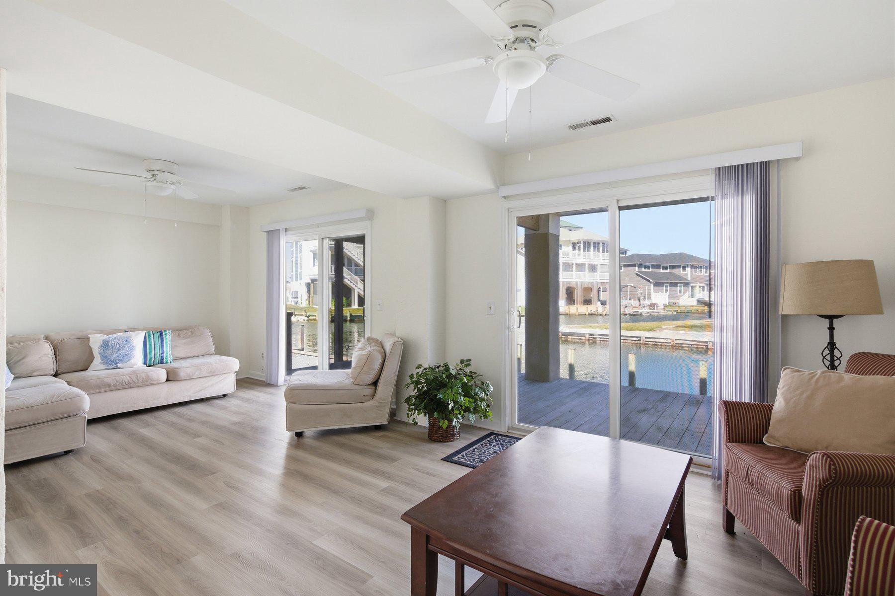 EDGEWATER ACRES - Residential